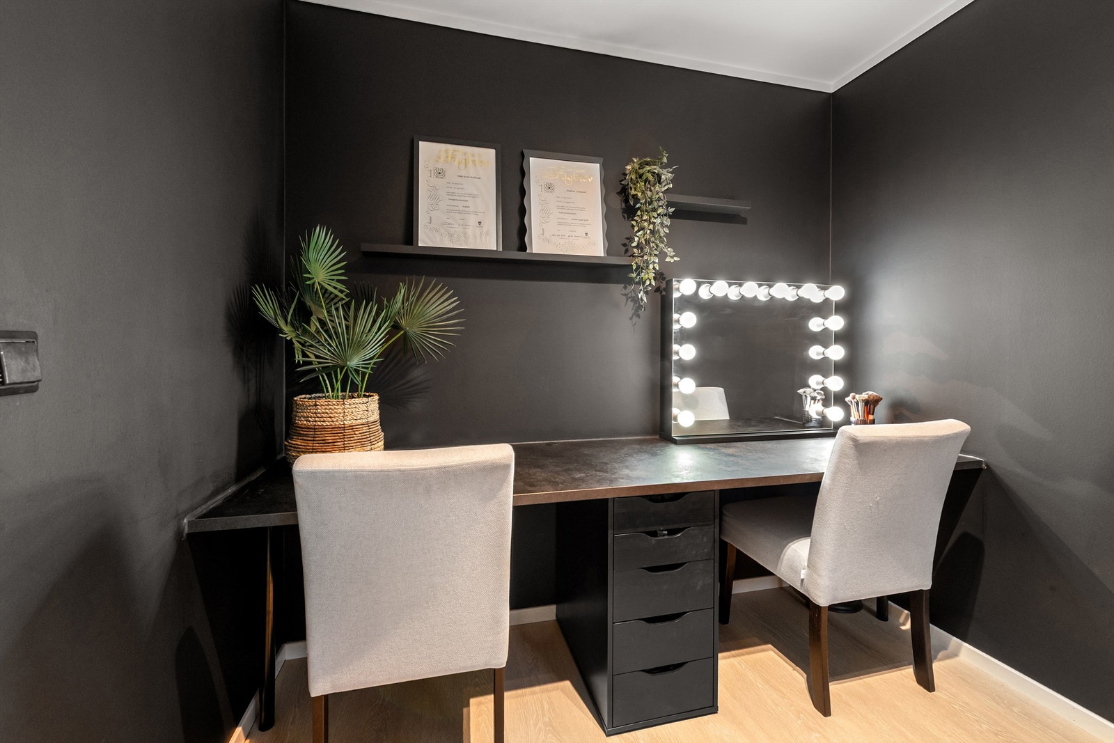 Også her er det god plass til seng og oppbevaringsløsninger. Galleribilde