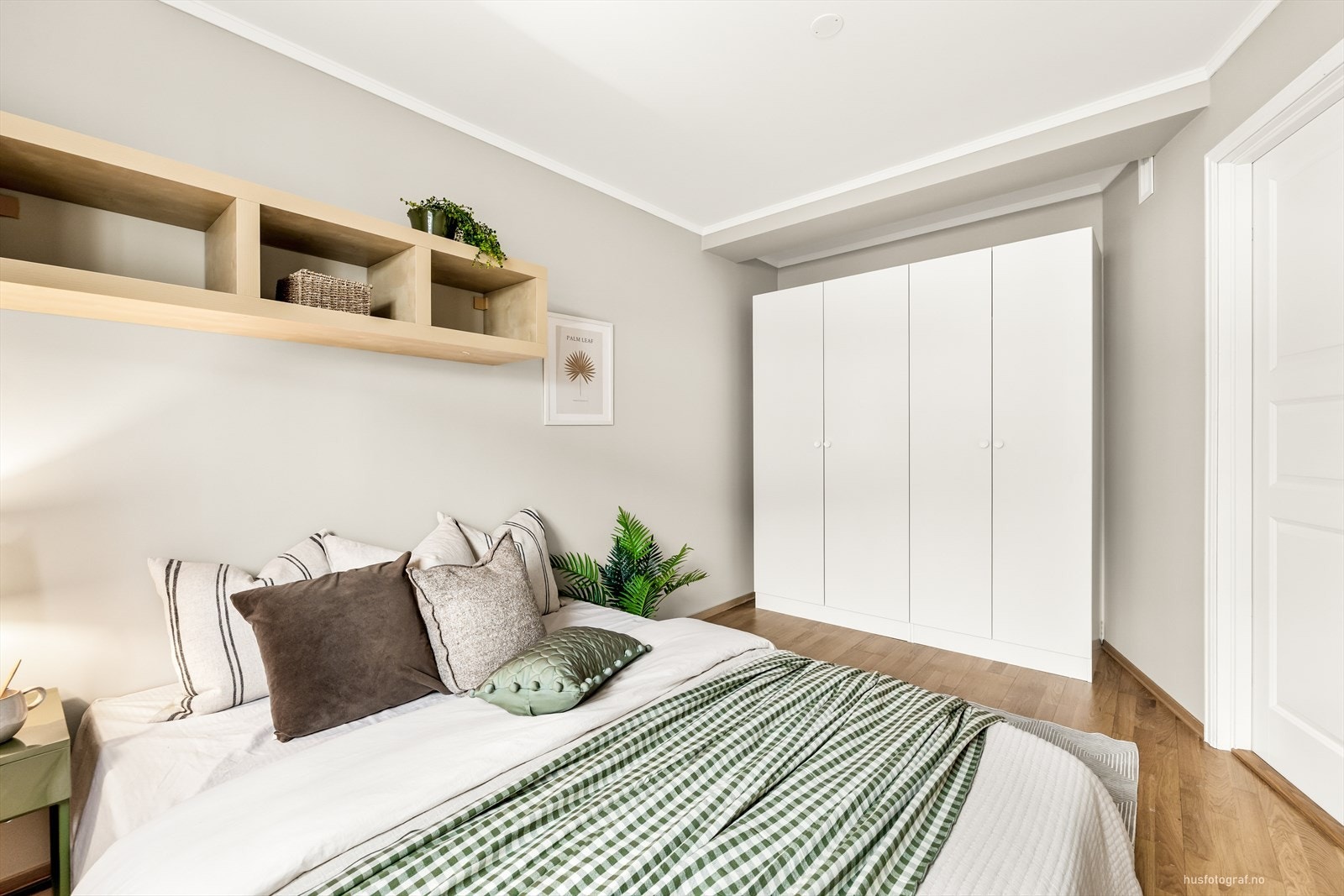 Godt med oppbevaringsplass i garderobeskap Galleribilde