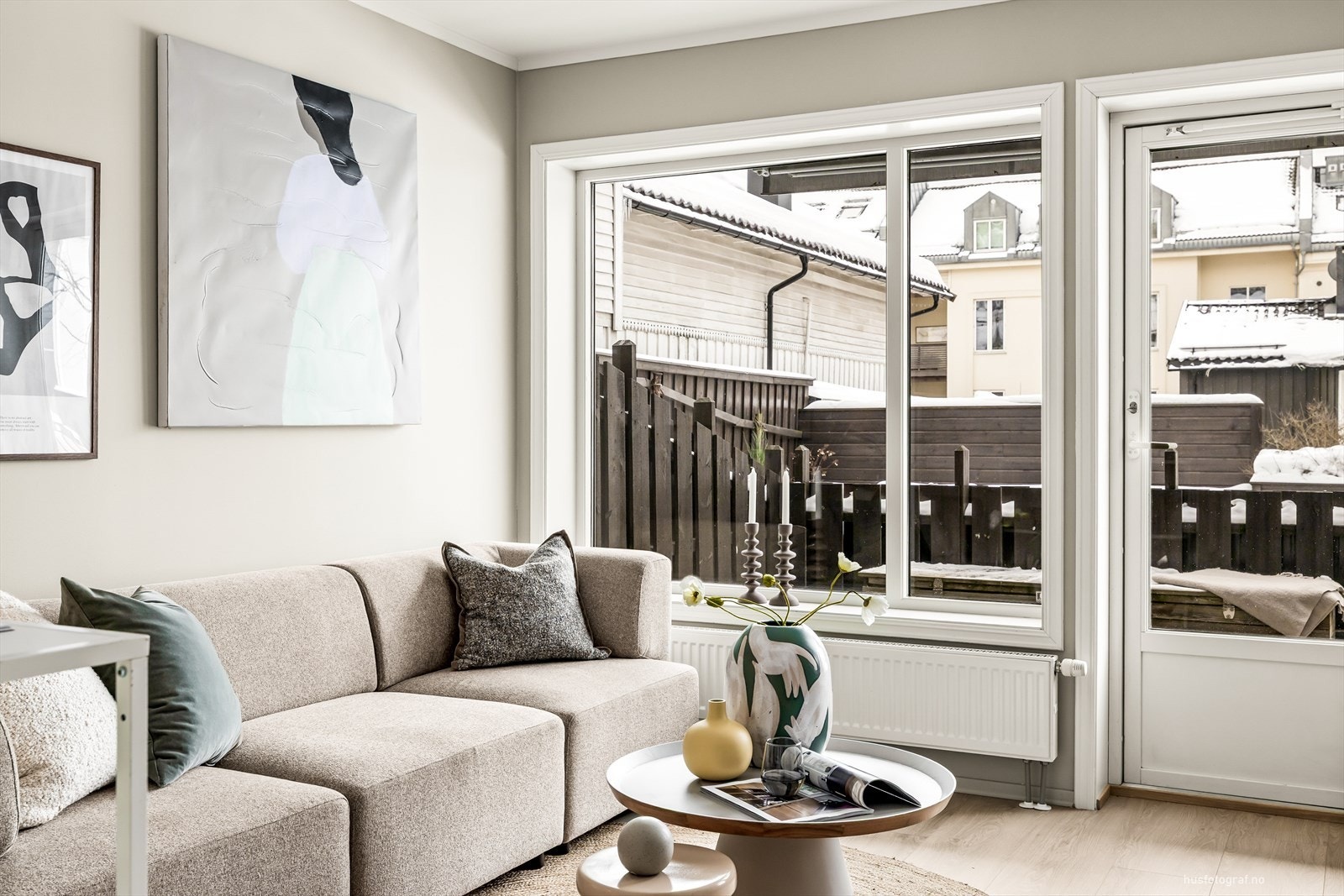 Boligen oppvarmes via radiatorer som er inkludert i felleskostnader Galleribilde