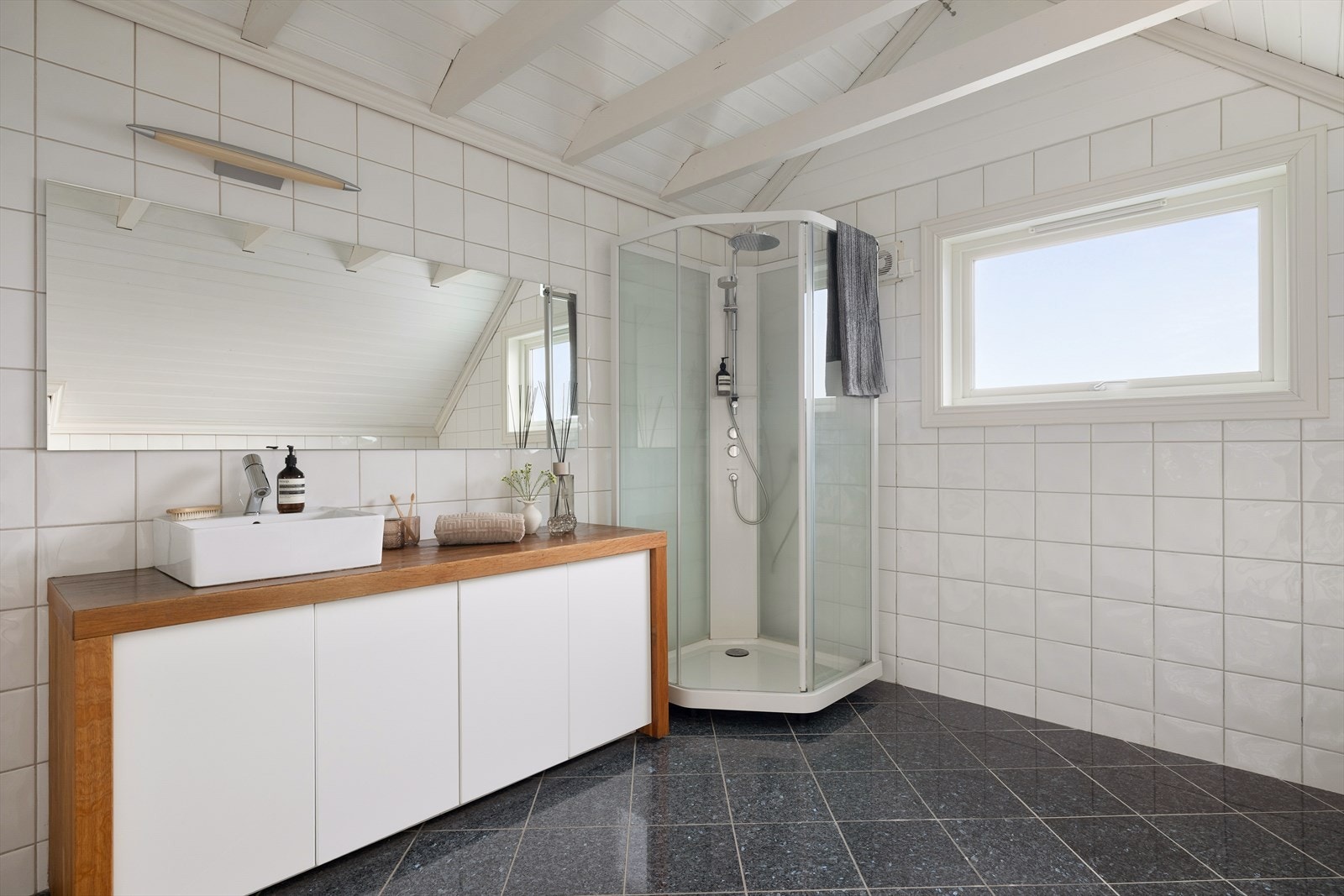 Bad i 2. etasje Galleribilde