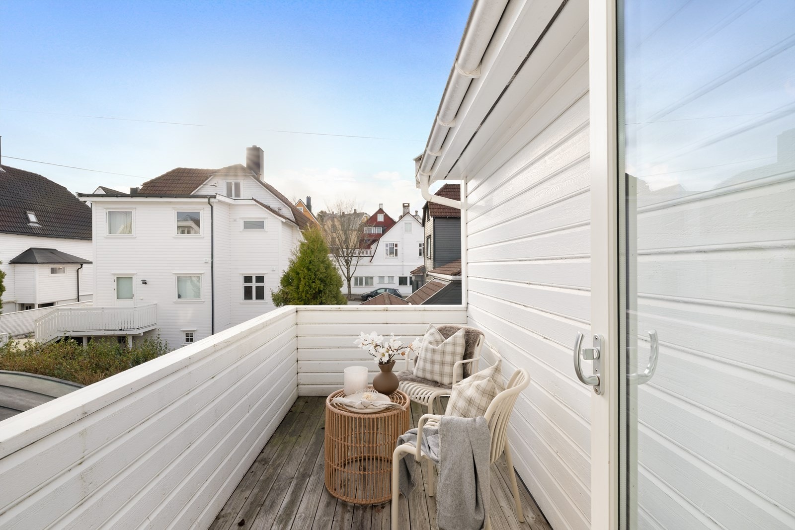 Sørvendt balkong i 2. etasje Galleribilde