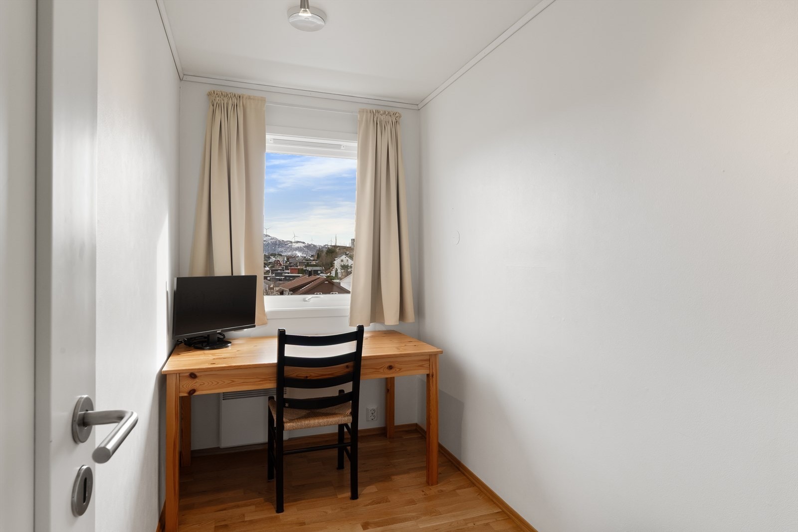 Et lite kontorrom. Galleribilde