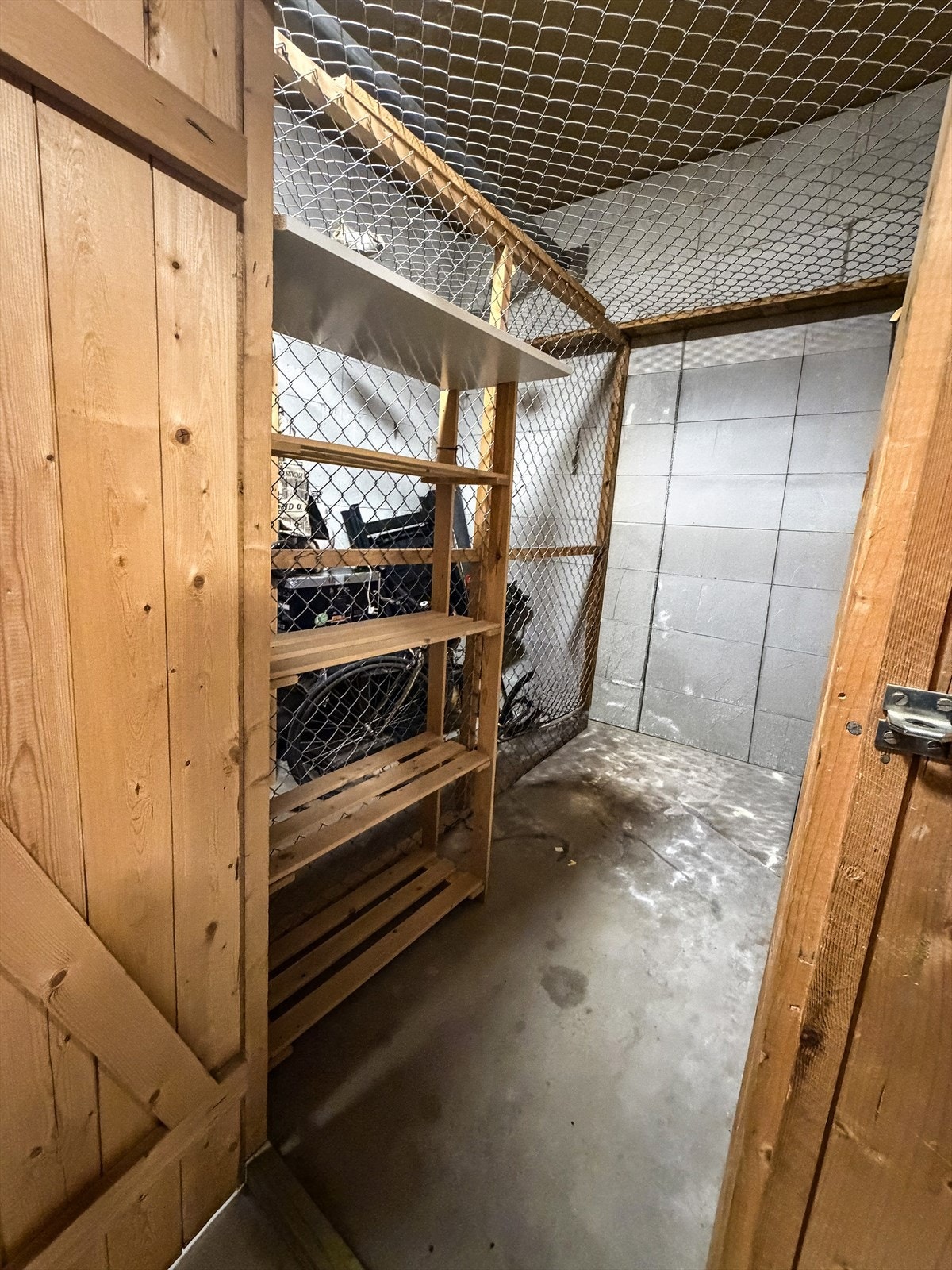 Bod i kjeller på ca. 2 kvm. Galleribilde