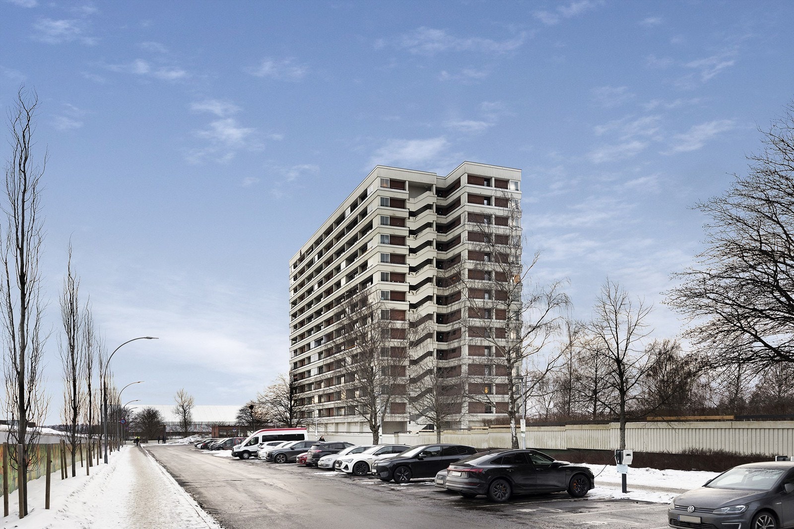 Rikelig med gjesteparkering Galleribilde