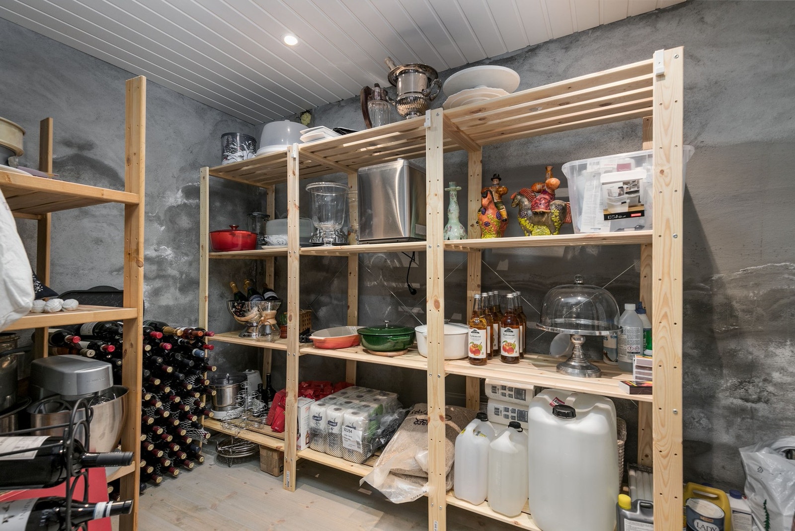 Bod i kjeller. Galleribilde