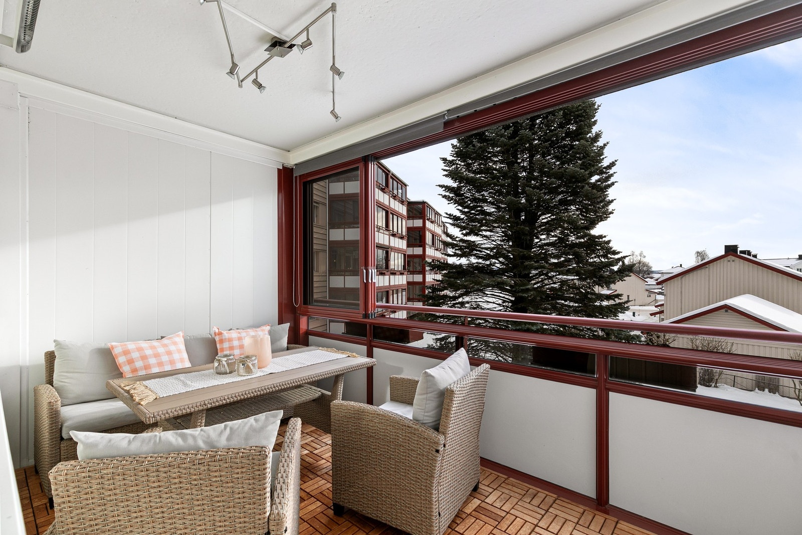 Velkommen til Børstadalleen 1, presentert av Henrik Busterud. Foto: Pil Branding (Kim Rognmo). Galleribilde