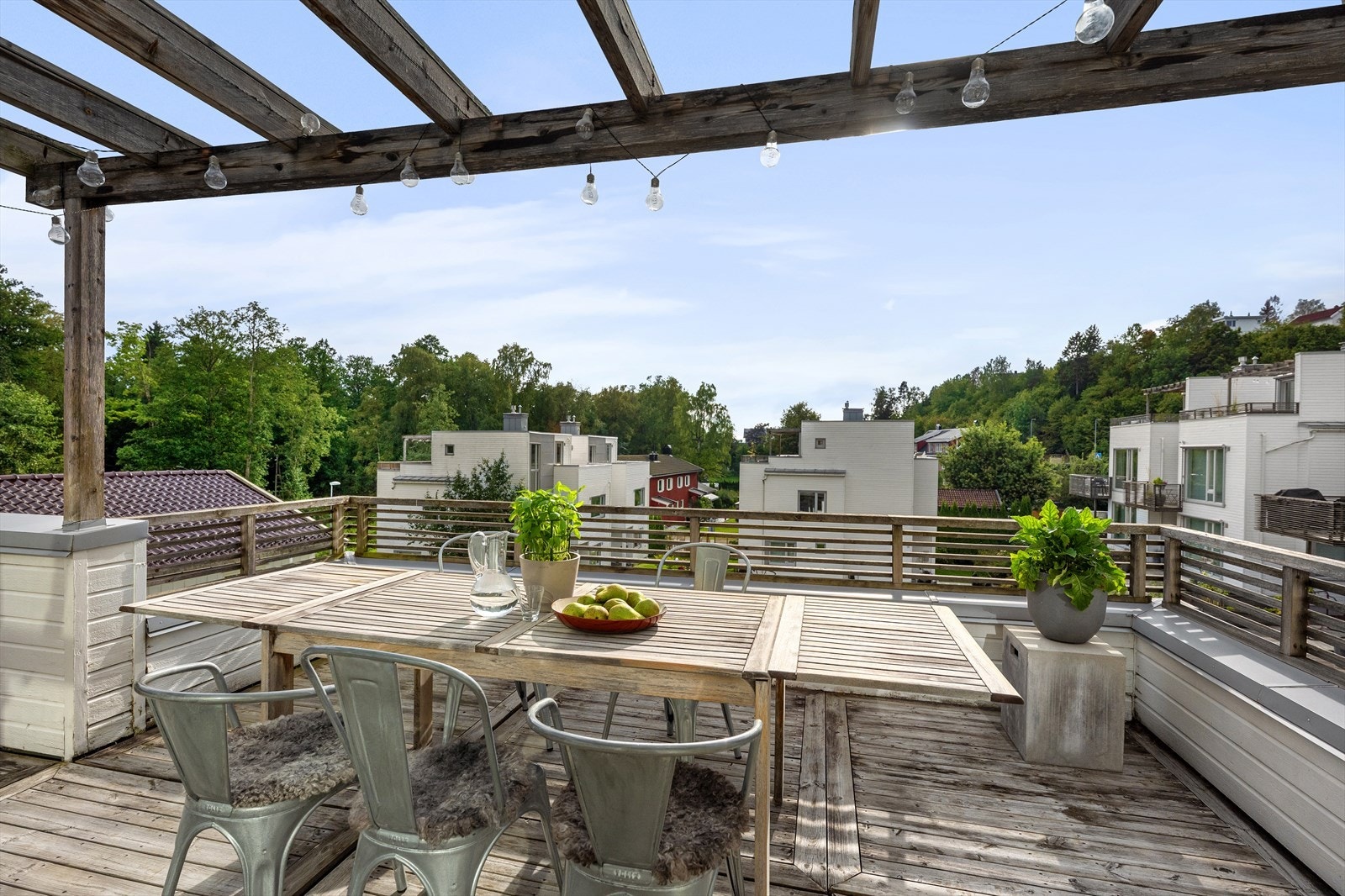 Stor, skjermet takterrasse på ca. 38 kvm, med gode solforhold Galleribilde