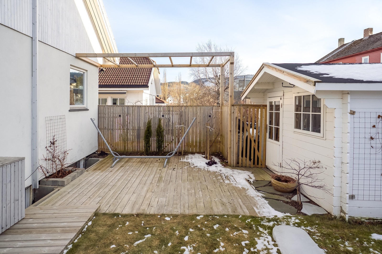 Her får man solen fra kl 09.00 om morgenen. Galleribilde