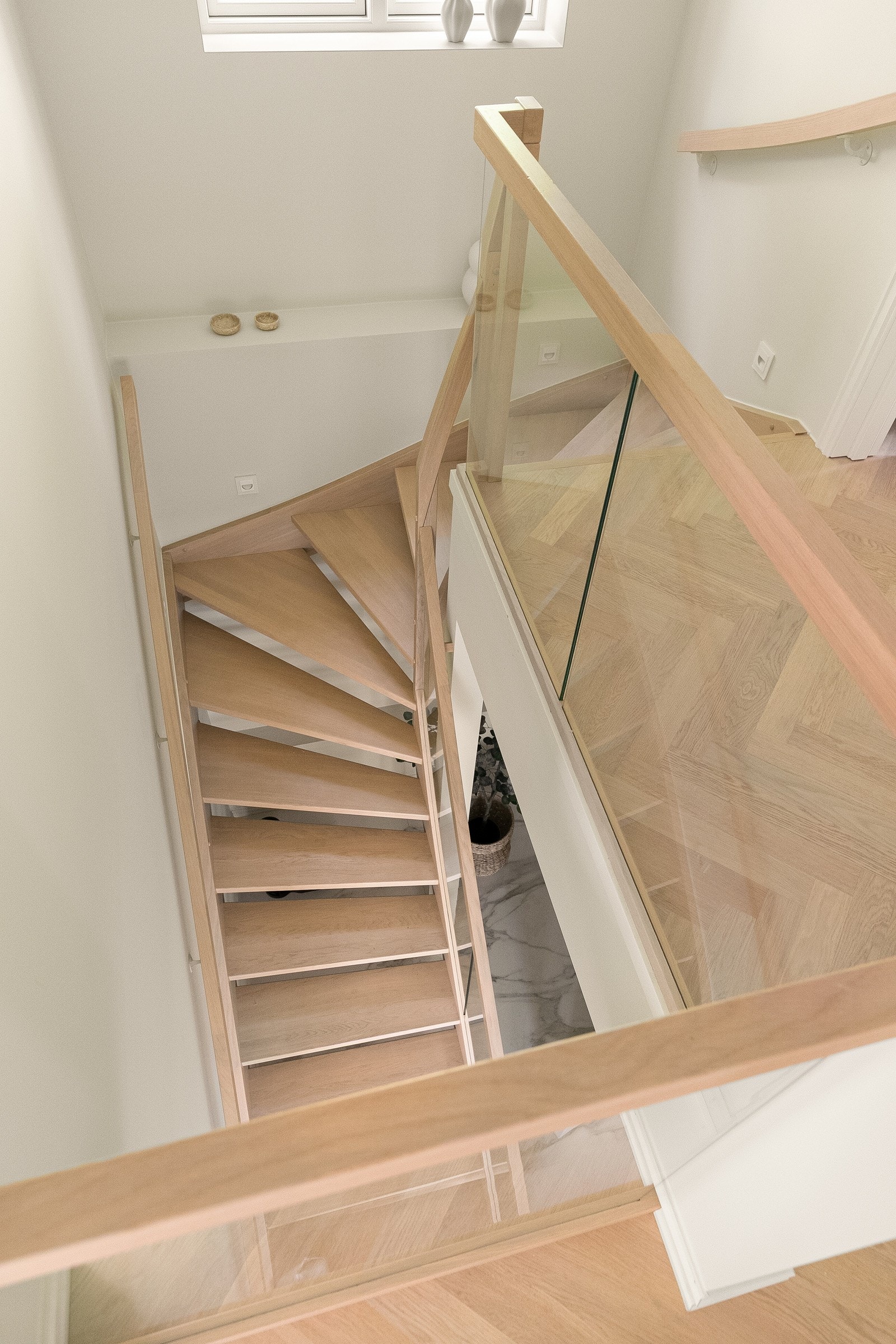 Trapp ned til underetasjen Galleribilde