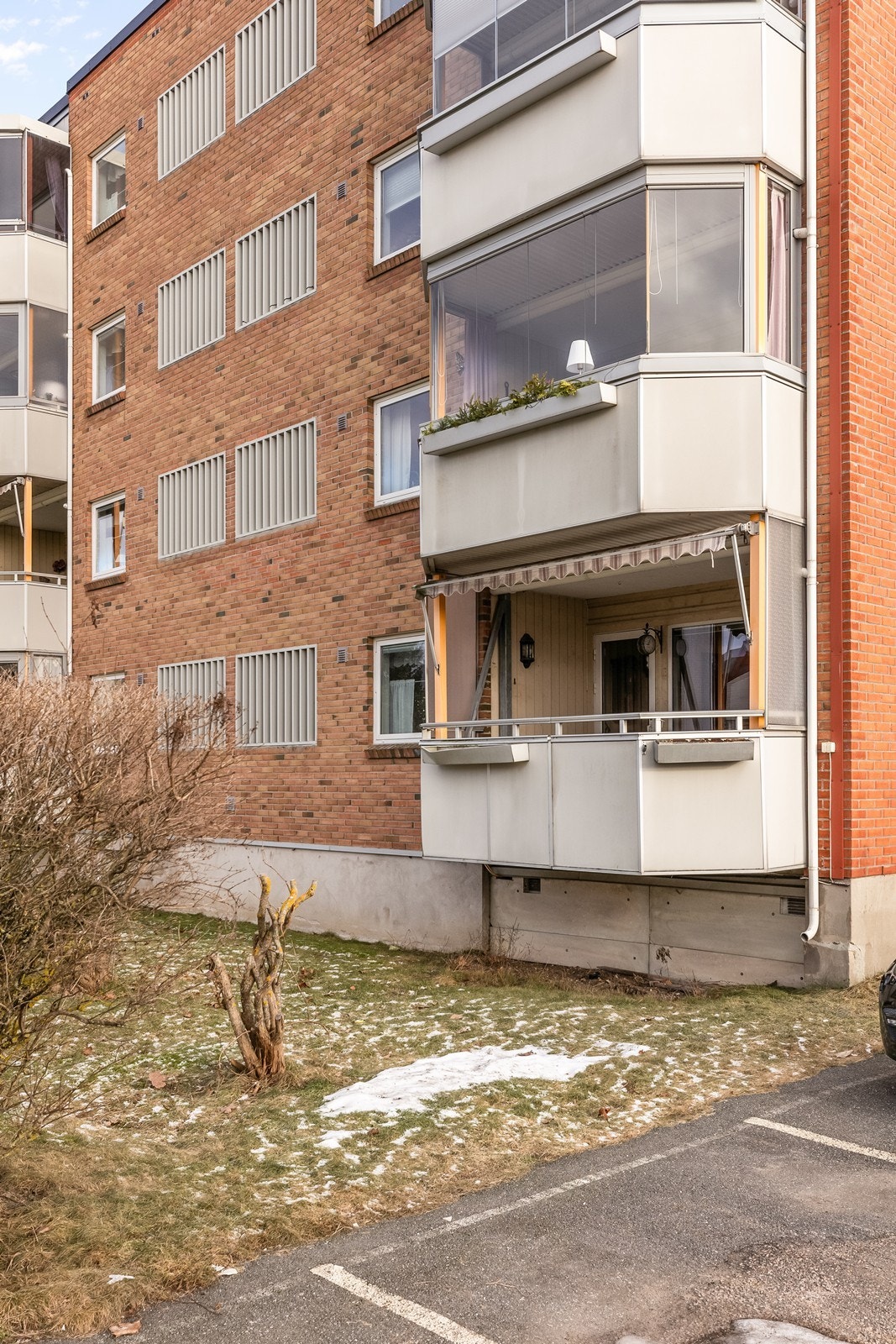 Leiligheten er en del av Haugsten Borettslag, som forvaltes av OBOS. Galleribilde