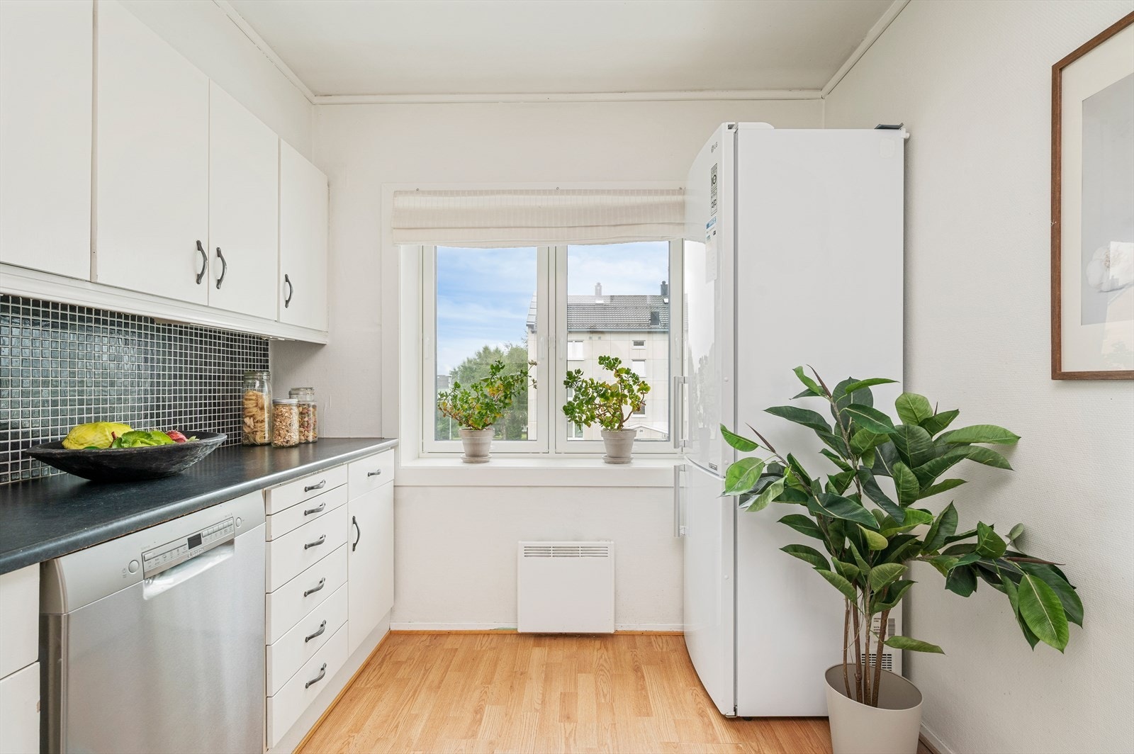 Kjøkkenet er oppmålt til 8,8 kvm. Galleribilde