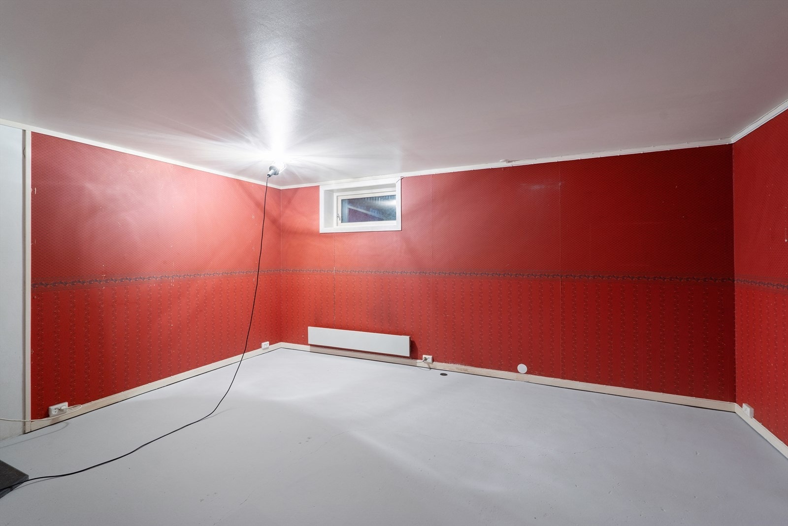 Kjellerrom Galleribilde