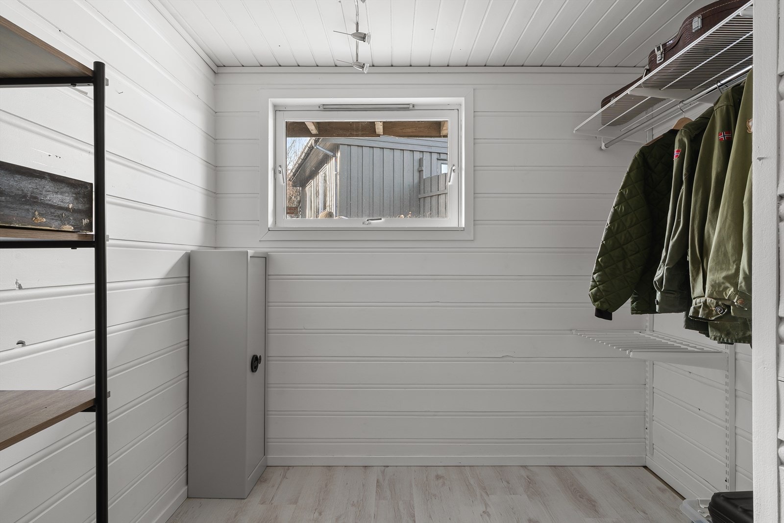 Bod for lagring oppbevaring. Galleribilde