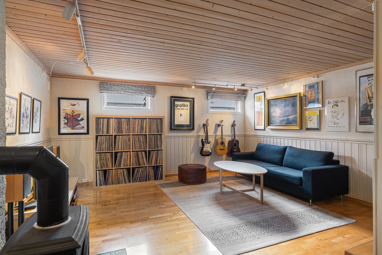 Kjellerstue med mangfoldige bruksmuligheter. Galleribilde