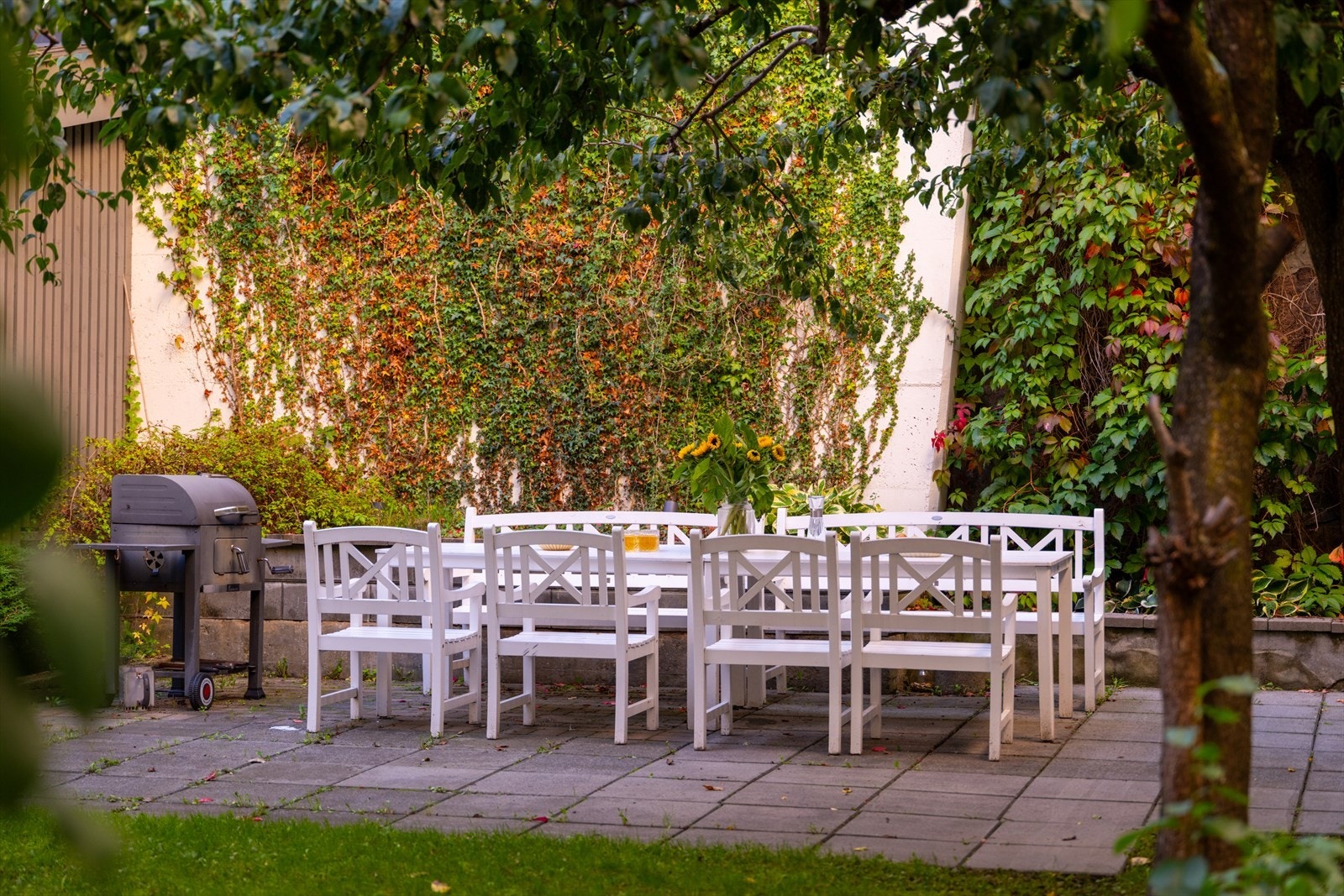 Her bor du sentralt og tilbaketrukket på Fredensborg, med alt Oslo har å by på rett utenfor døren. Galleribilde