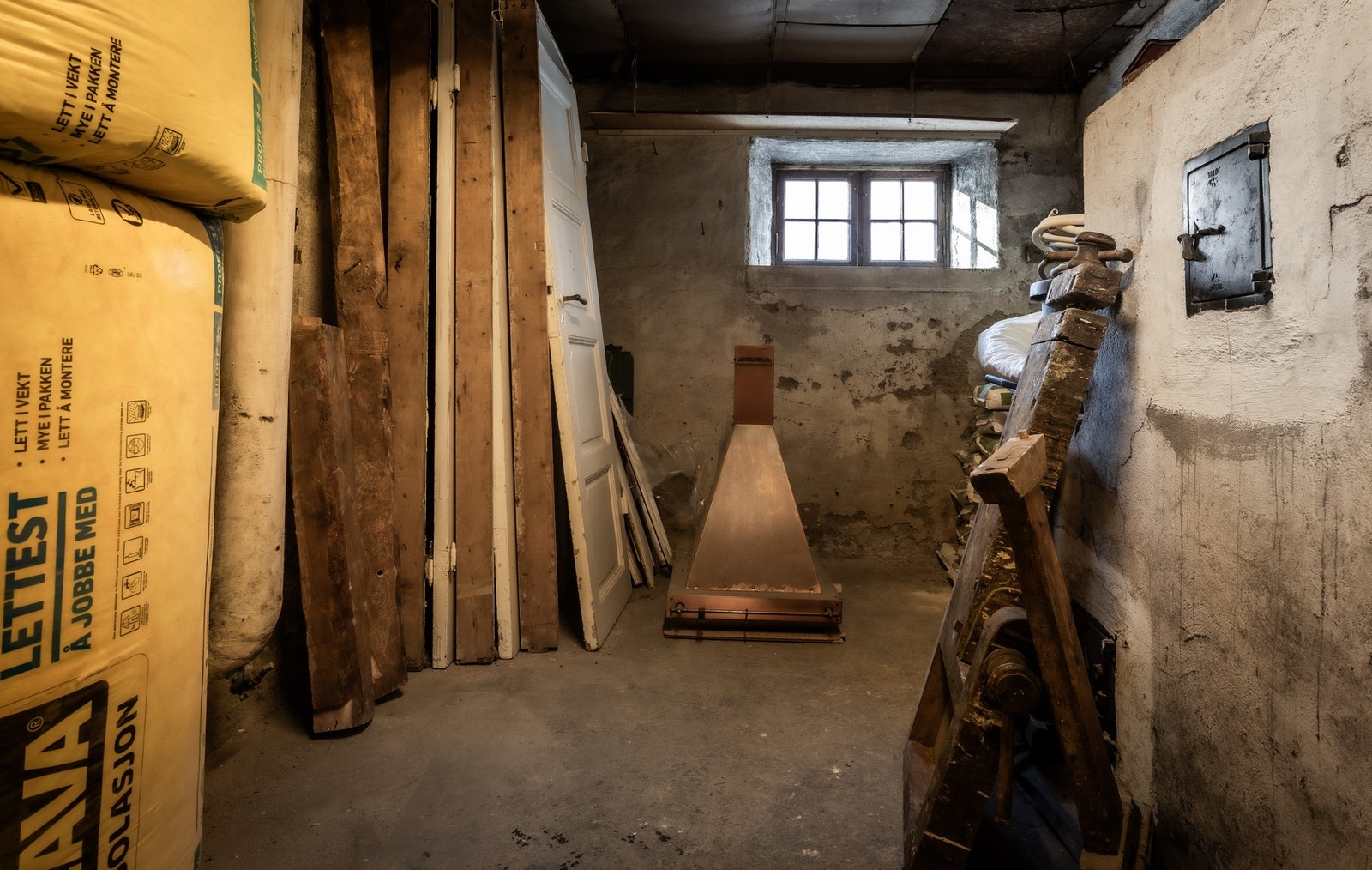 Stor lagringsbod på ca. 11 kvm. medfølger boligen. Galleribilde