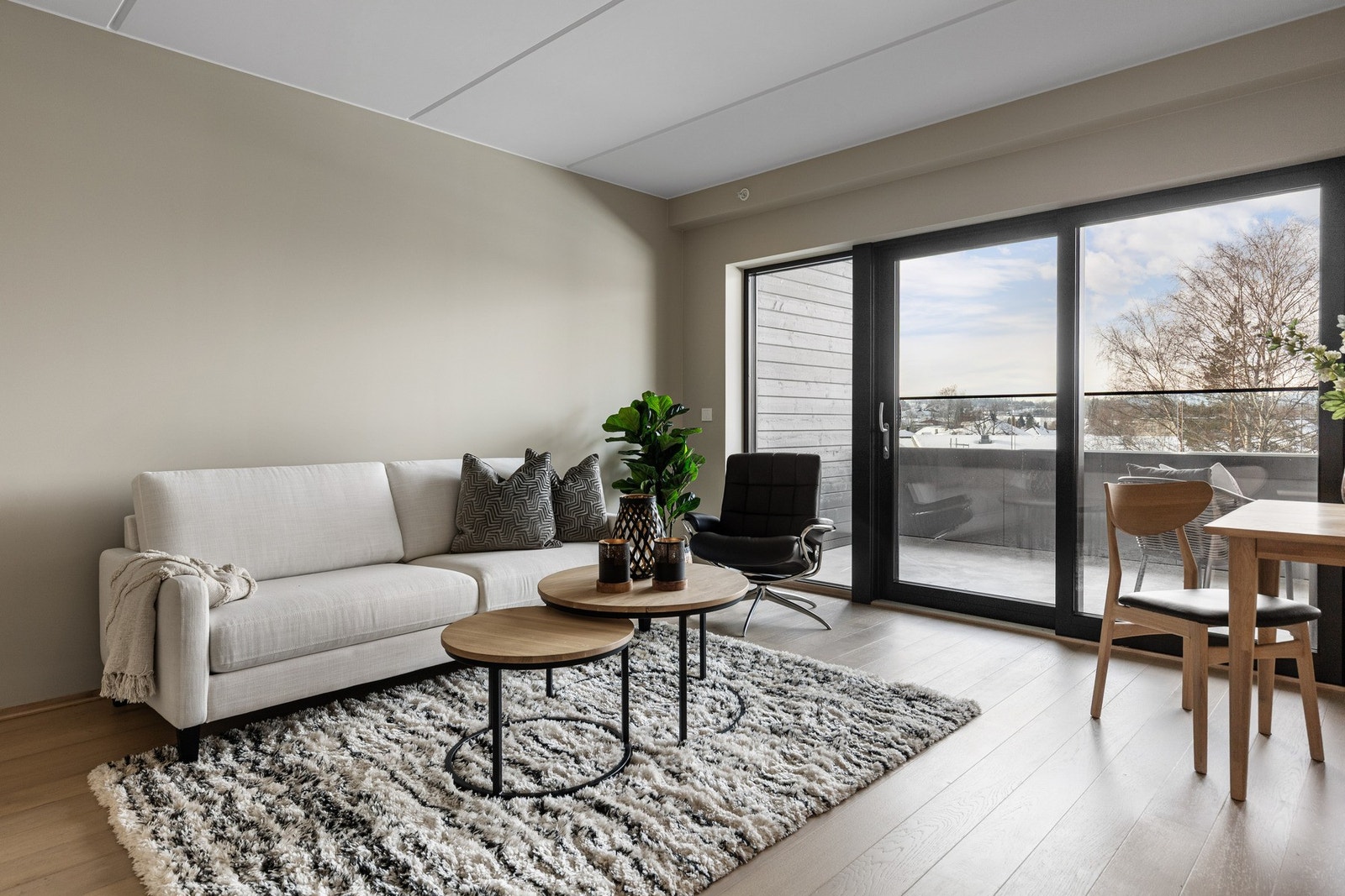 Sofakroken blir et naturlig sted å trekke seg tilbake for litt avslappning. Galleribilde