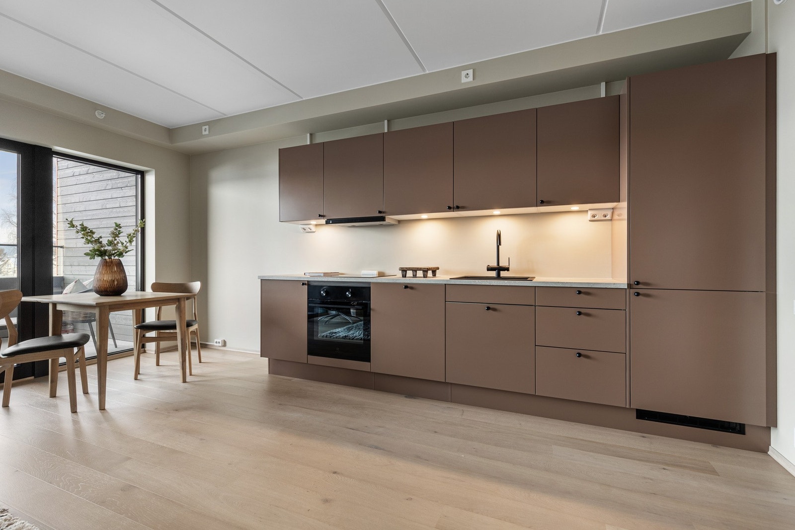 Kjøkkenet er fra Sigdal og leveres i en moderne og trendy farge. Galleribilde