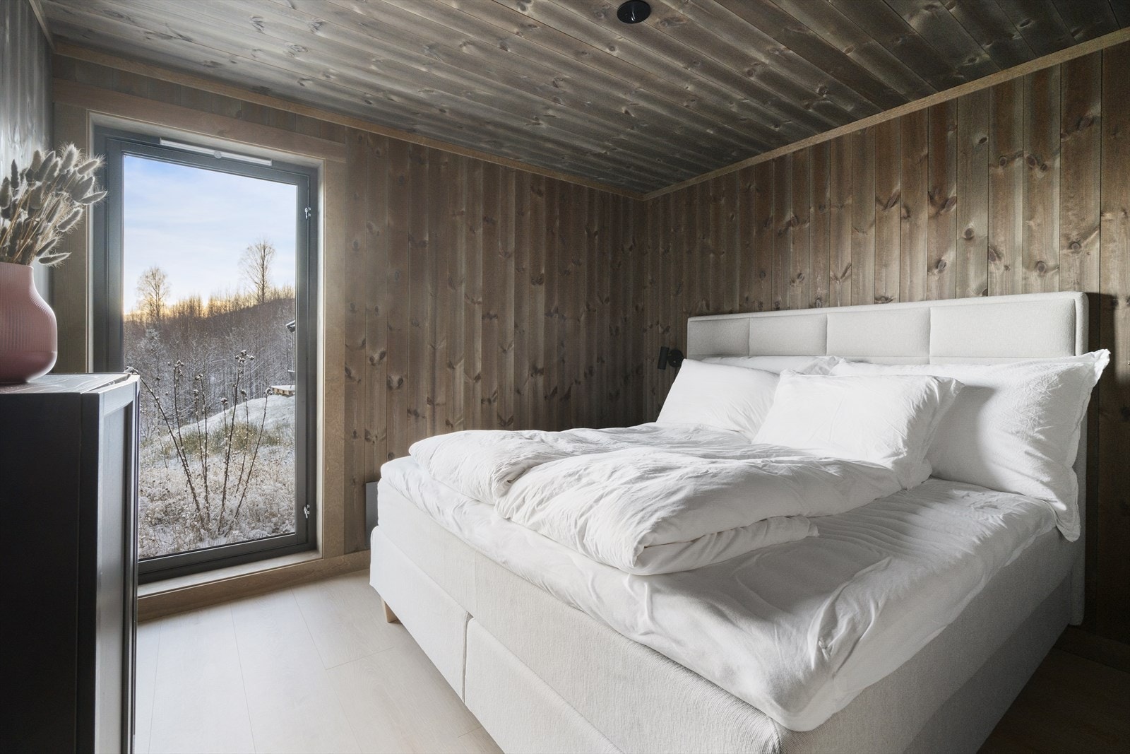 Soverom 1 av god størrelse Galleribilde