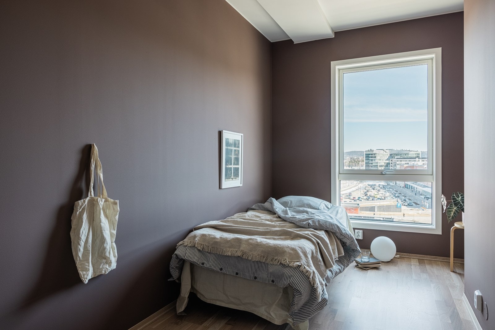 Soverom nr. 2. og 3 fungerer ypperlig som barnerom, gjesterom eller kontor - her er mulighetene mange. Galleribilde