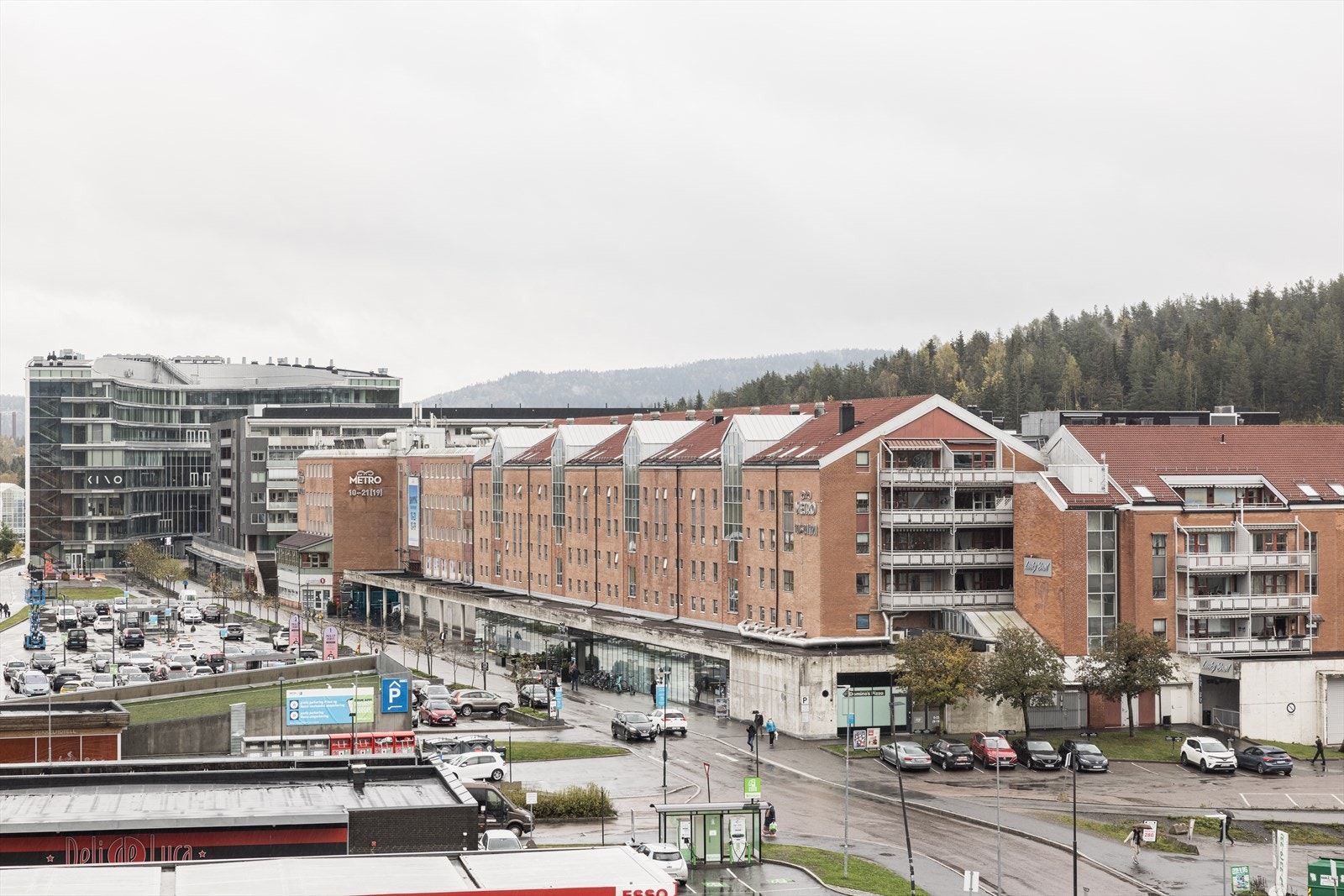 Utsikt mot Metro og Lørenskog Hus. Galleribilde