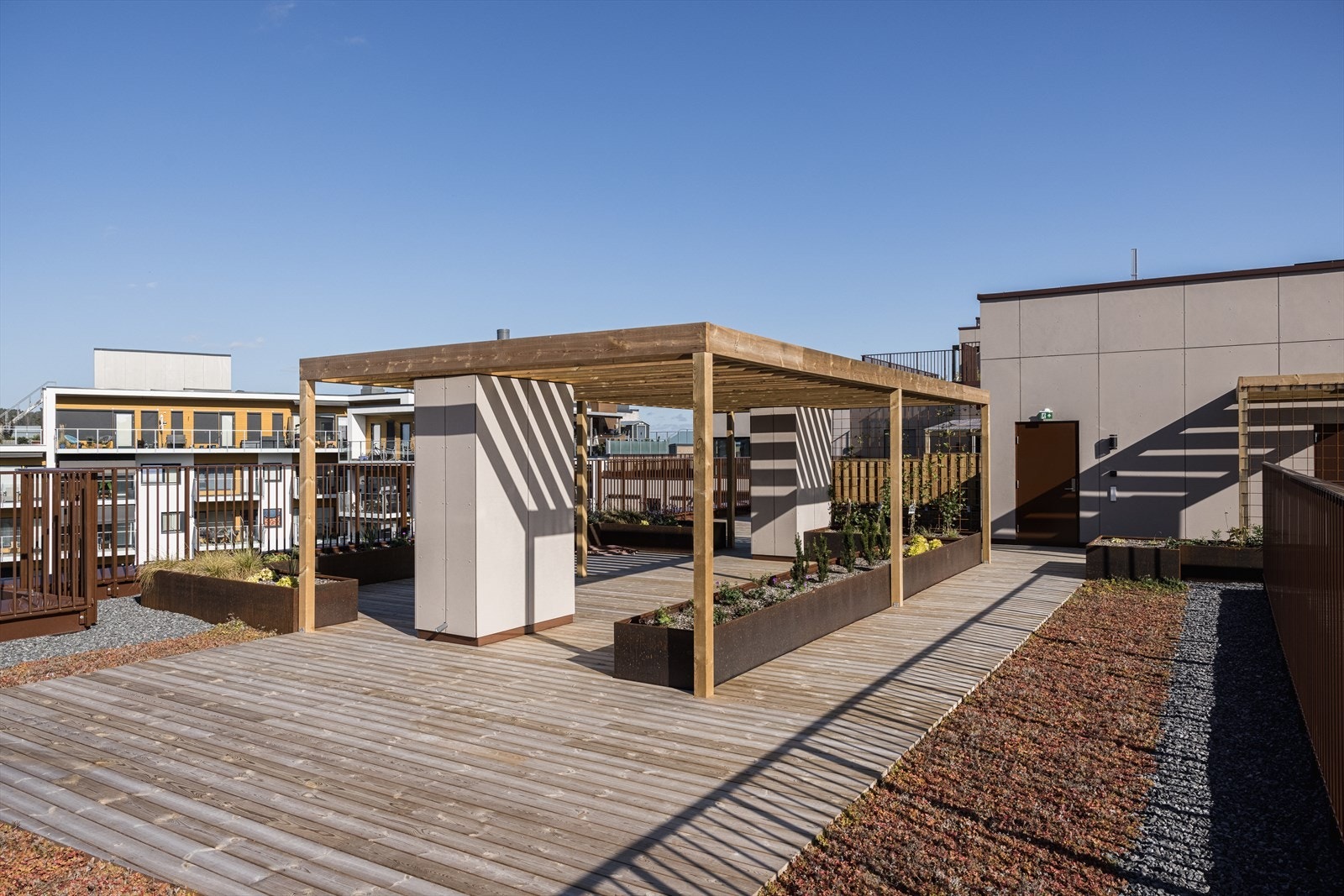 Det er etablert to felles takterrasser som alle beboere kan benytte. Galleribilde