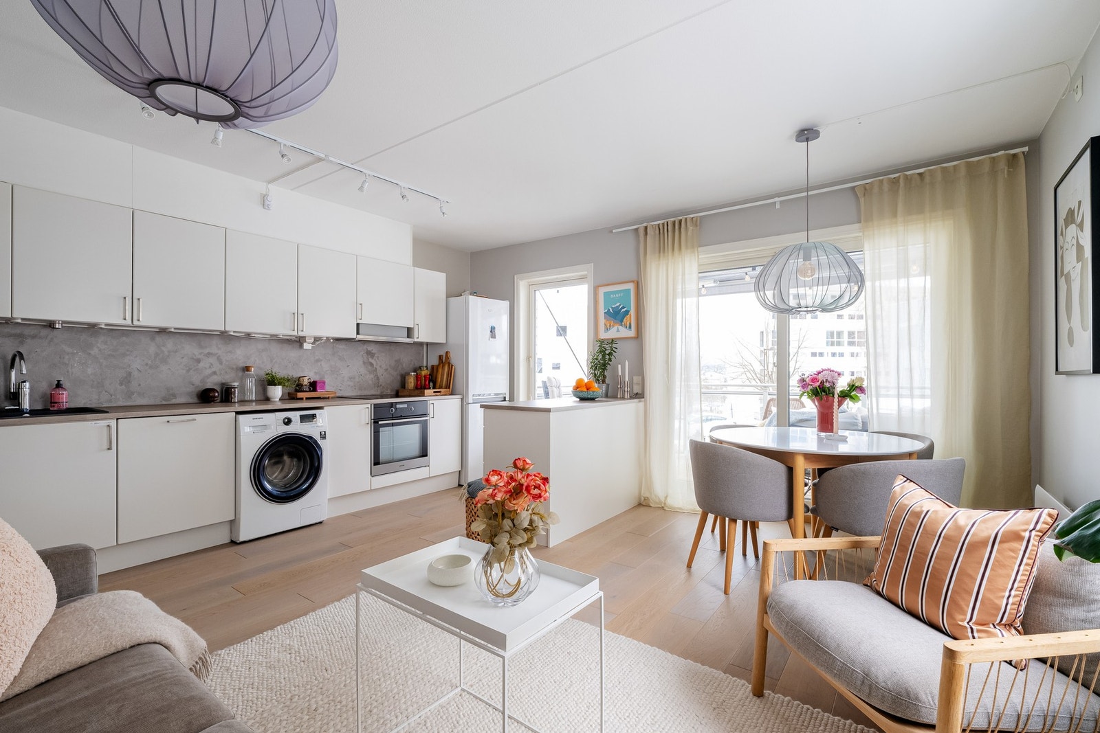 Leiligheten sto innflytningsklar i 2009. Her kan du ta med deg møblene og flytte rett inn! Galleribilde