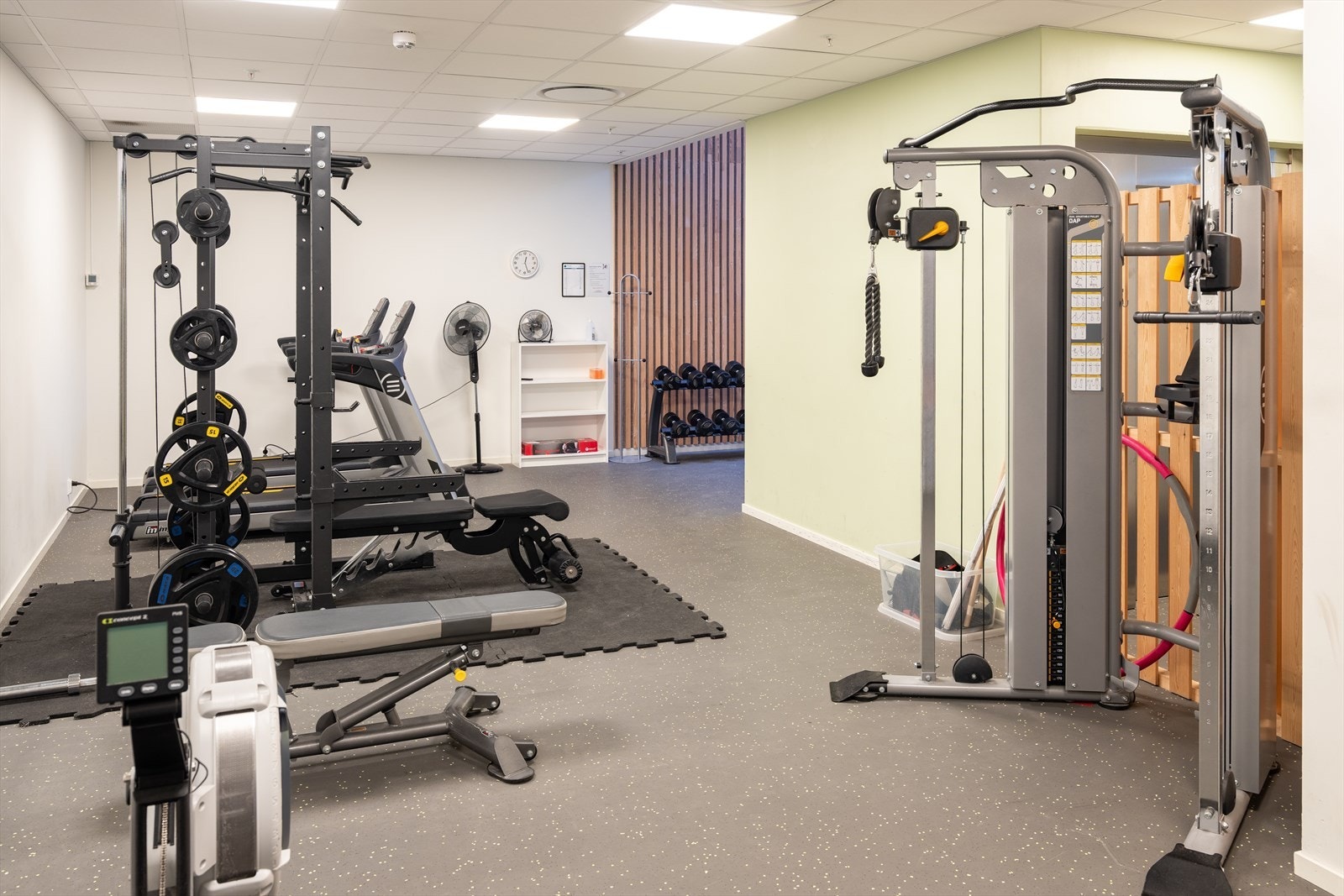 Sameiet disponerer også eget treningsrom i bygget. Galleribilde