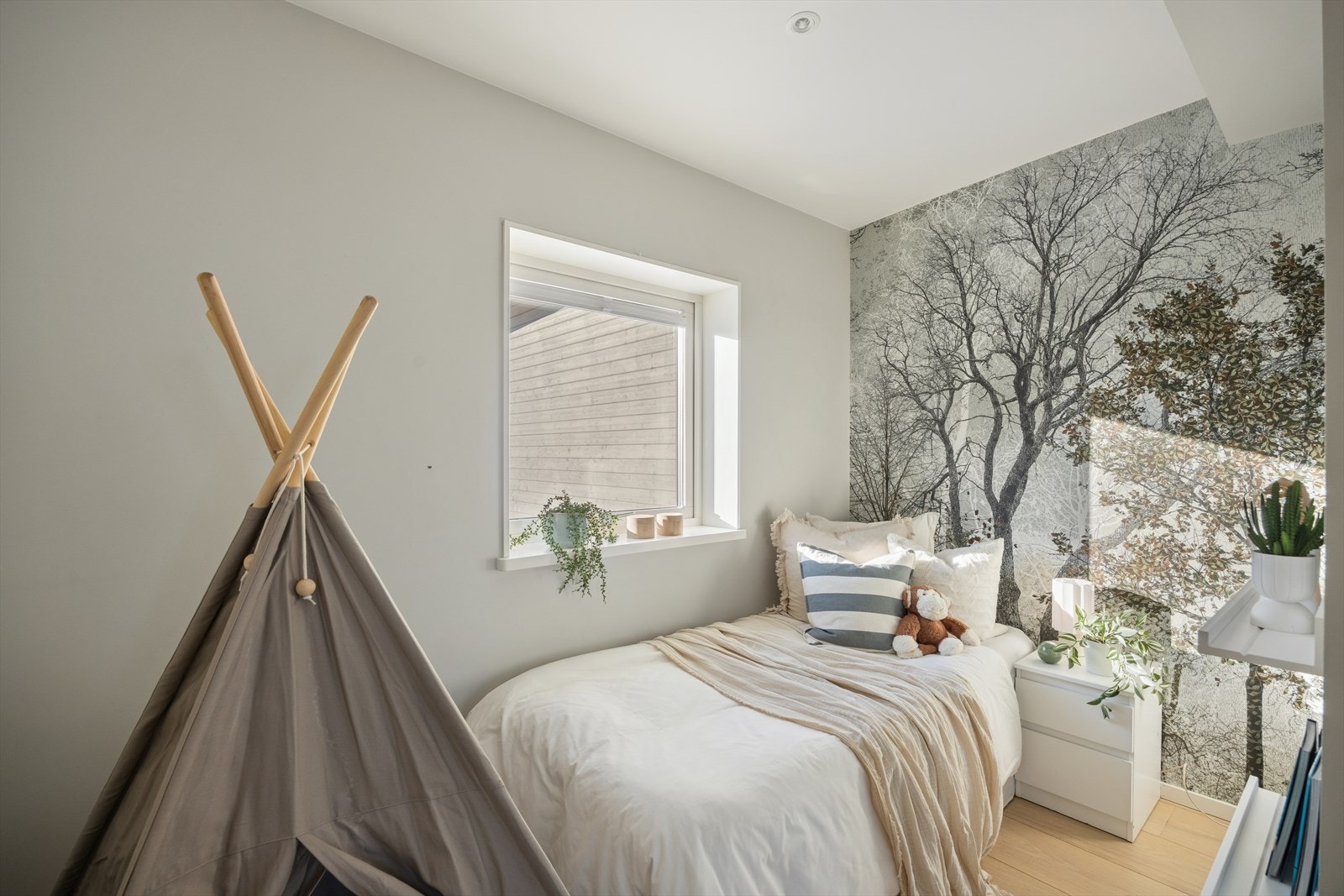 Soverom i 2.etasje, et klassisk barnerom! Galleribilde