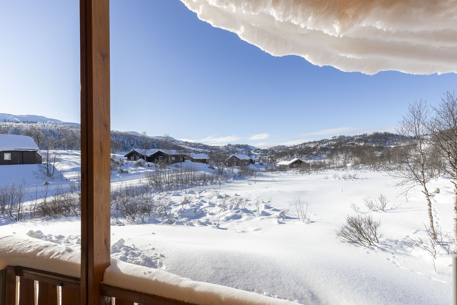 Utsyn fra vestvendt terrasse Galleribilde
