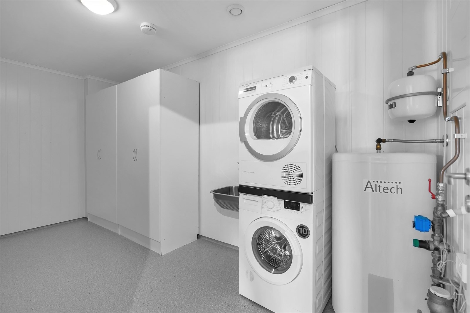 Vaskerom Galleribilde