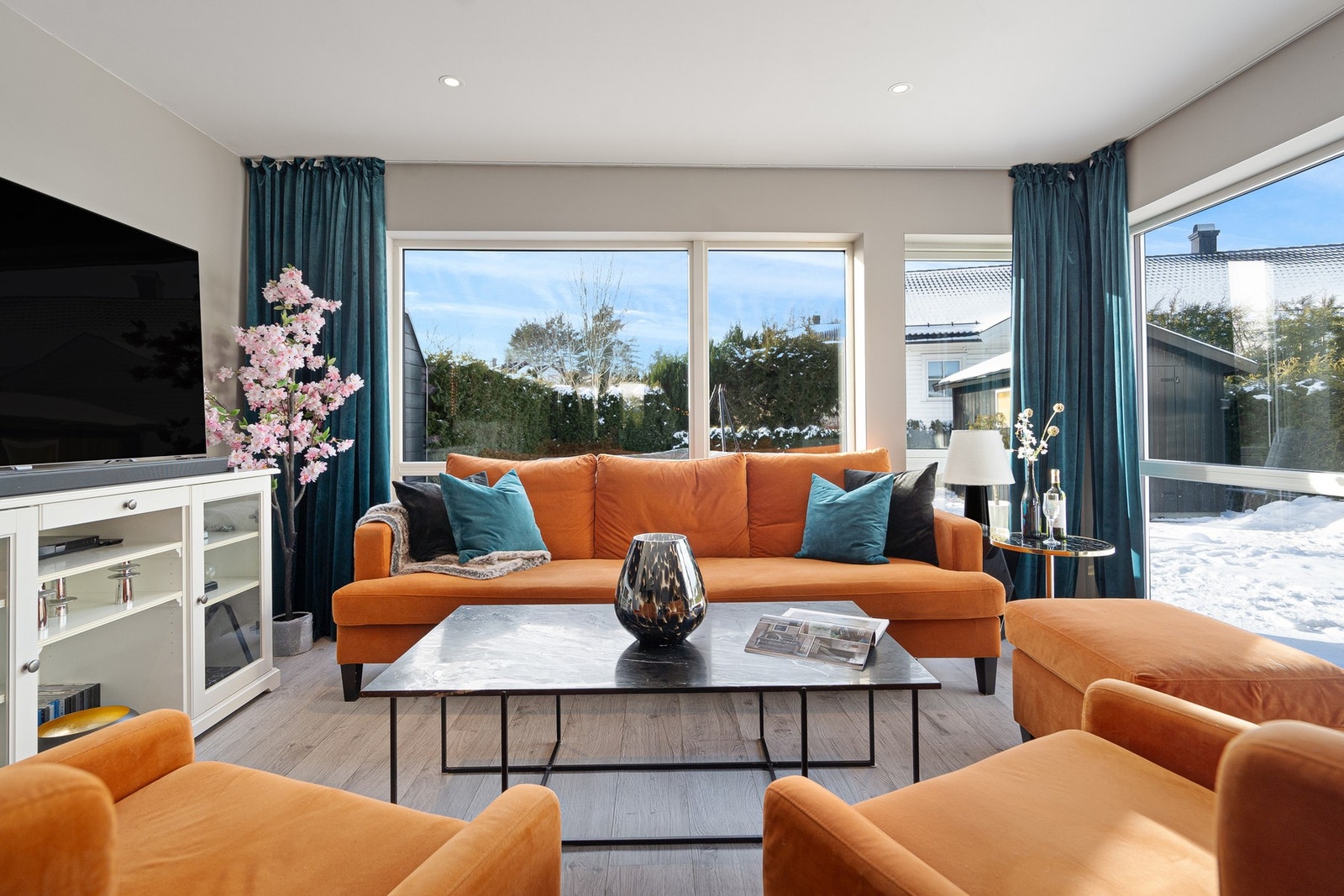 Herlige lysforhold i stuen Galleribilde