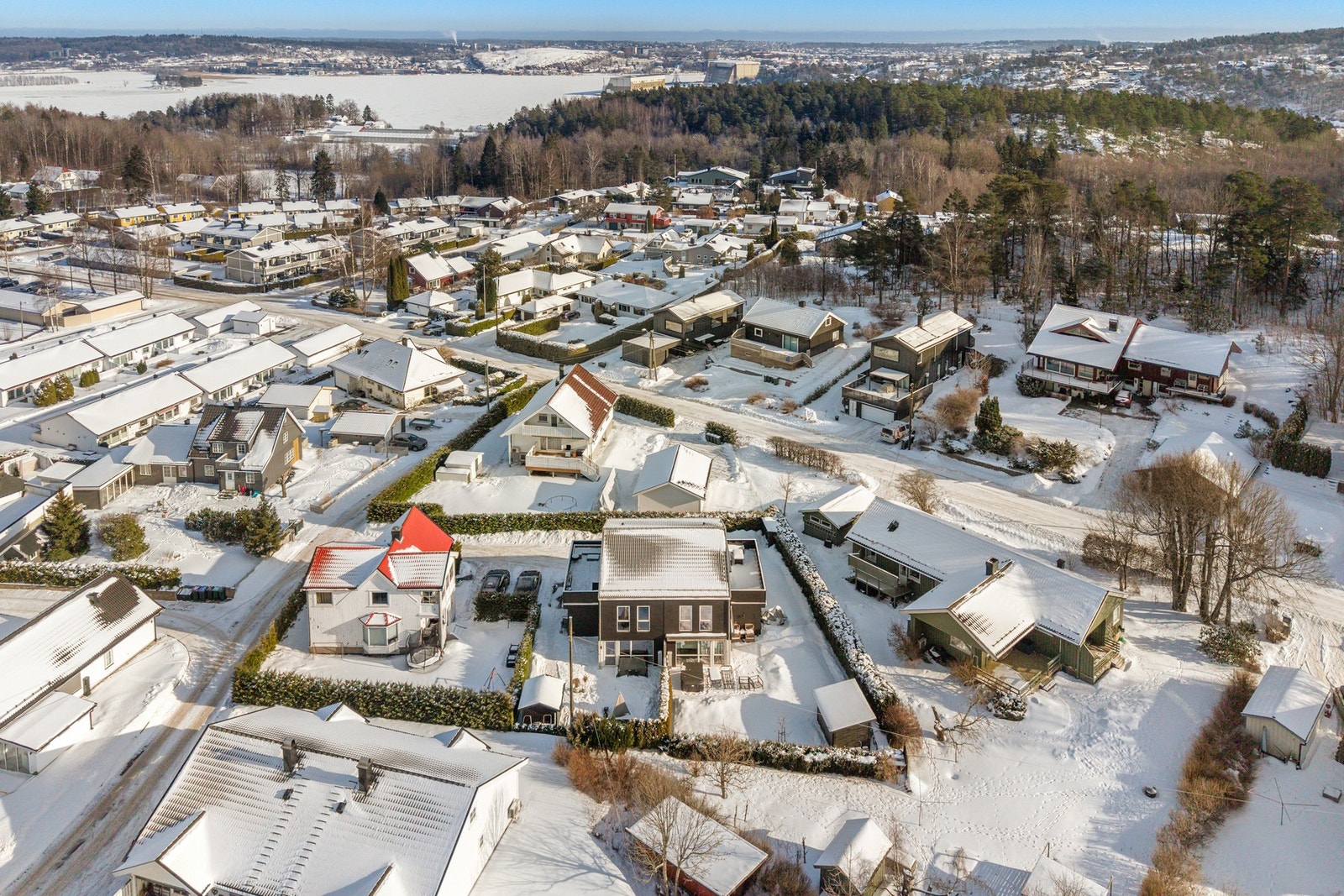 Sentral beliggenhet på Vear med gåavstand til Kiwi Galleribilde