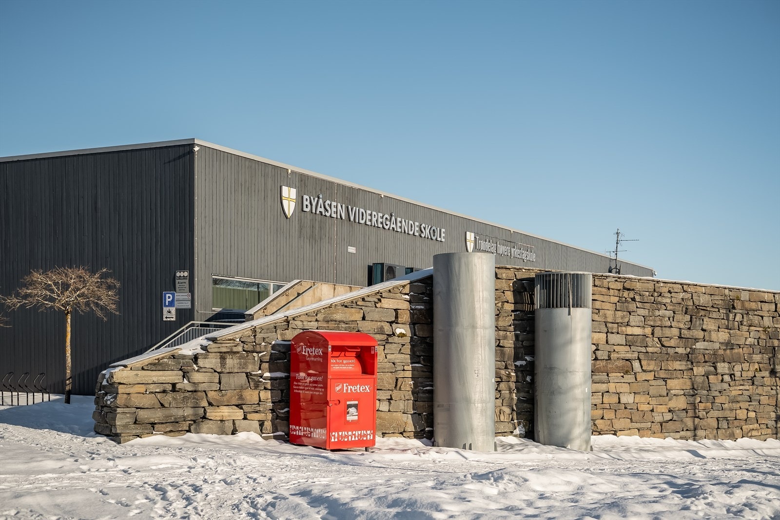 I nærområdet finnes et godt tilbud av barnehager og skoler. Galleribilde
