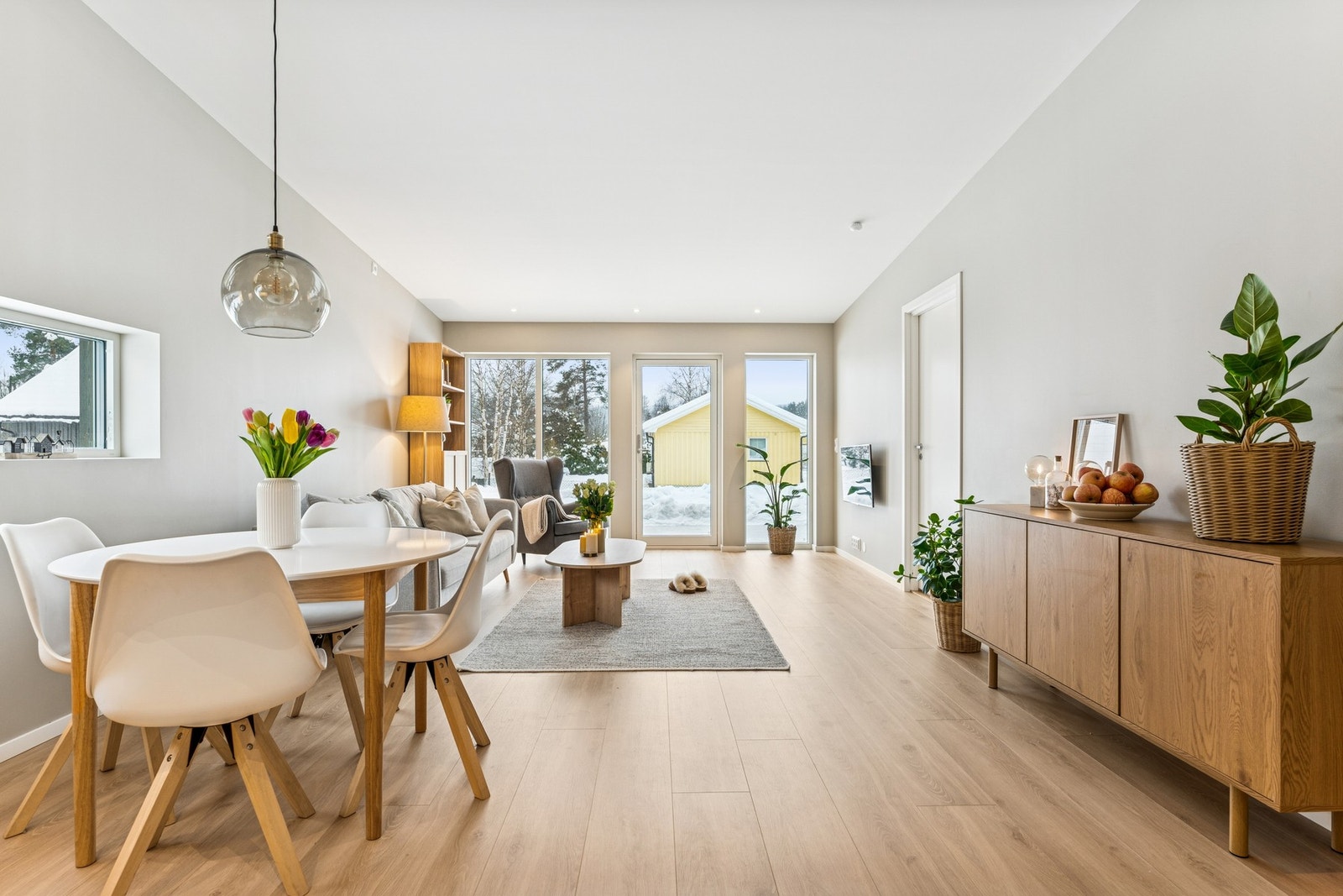 En moderne og lettstelt halvpart av tomannsbolig - Barnevennlig beliggenhet på Sokna. Galleribilde