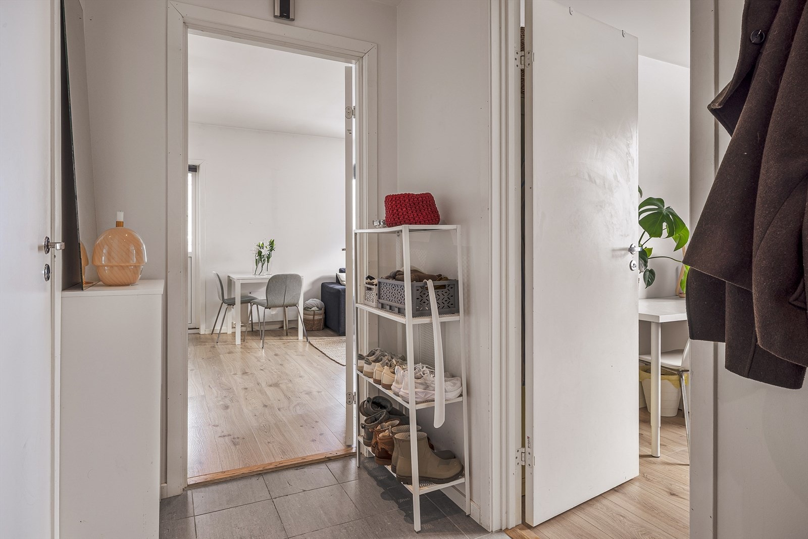 Gang mellom kjøkken/stue og soverom Galleribilde