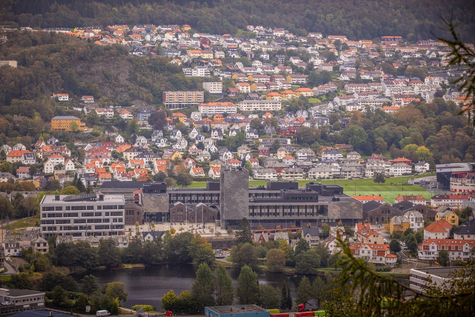 Høyskolen i Vestland i området Galleribilde