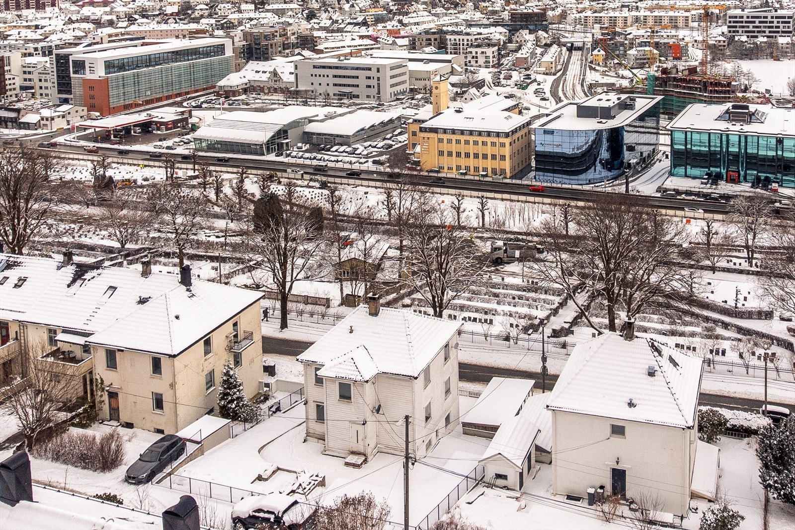 Bakre del av huset Galleribilde