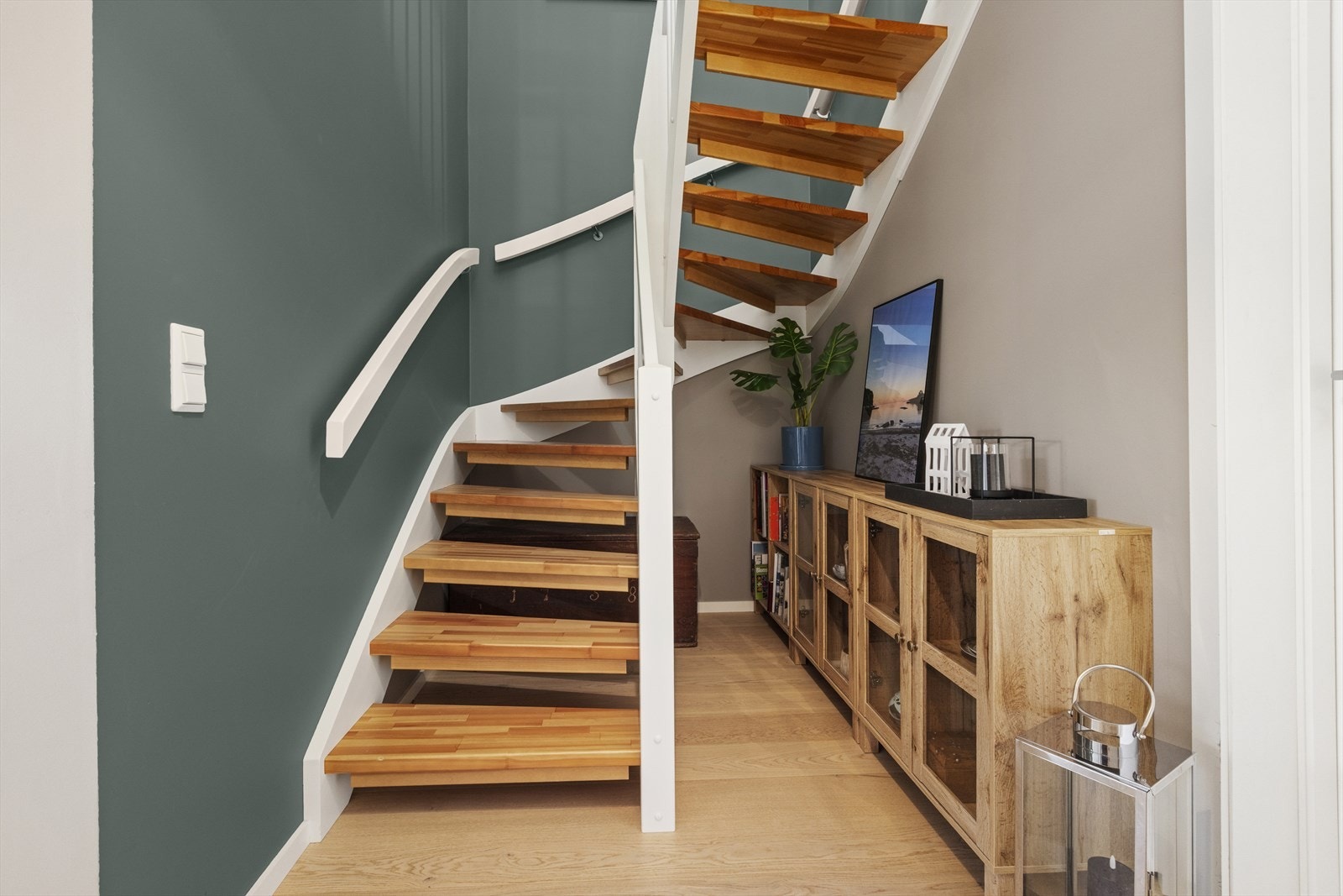 Boligen strekker seg over 2 etasjer Galleribilde