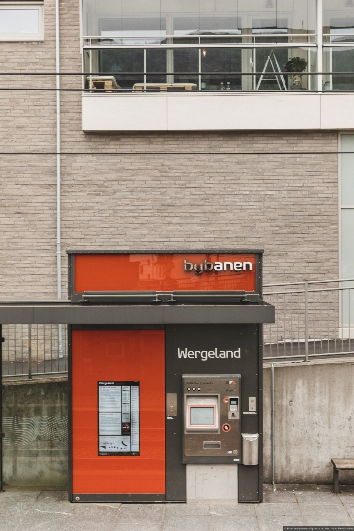 Wergeland bybanestopp er kun 300 meter fra leiligheten. Galleribilde