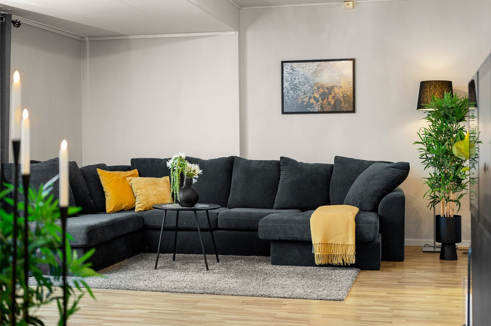 Leiligheten og bygget har vært gjenstand for rehabilitering i perioden rundt 2013, og holder svært god standard Galleribilde