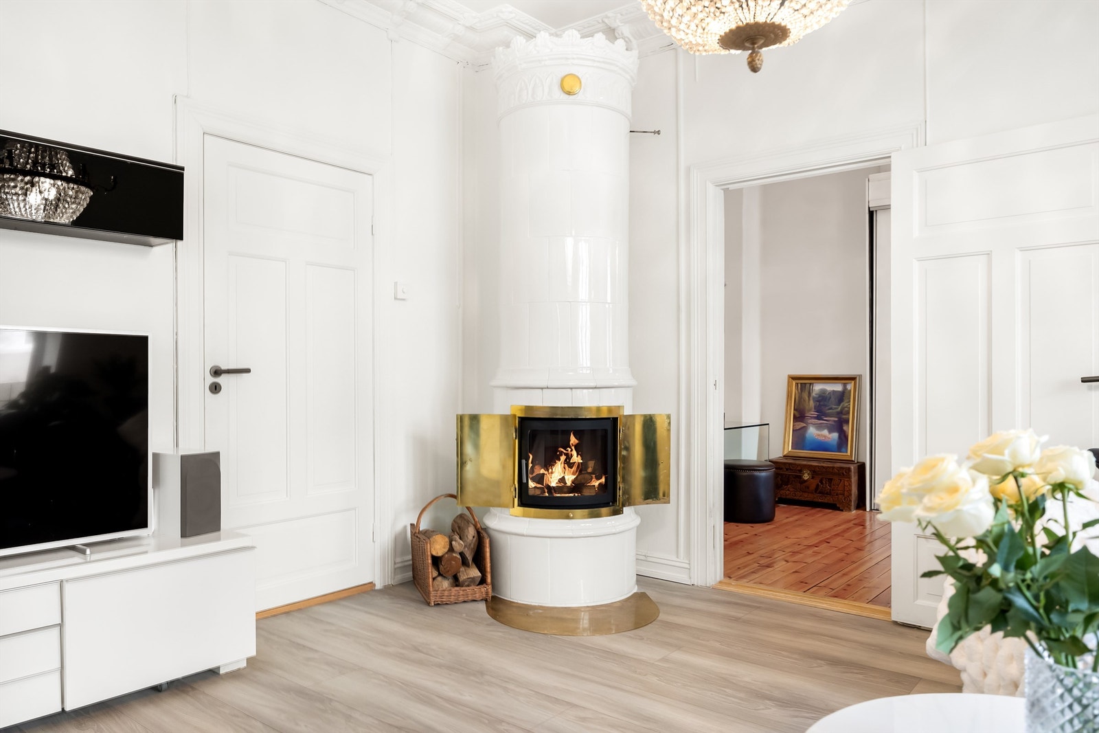 Vakker kakkelovn fra 2025 Galleribilde