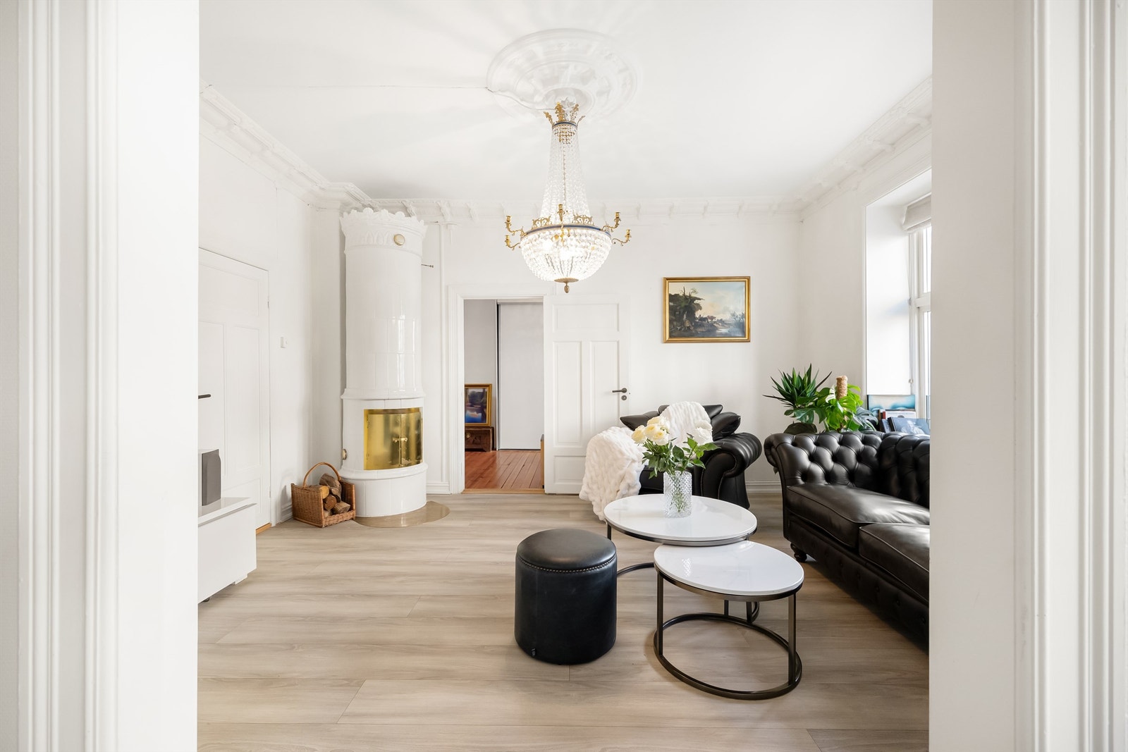 Her får du fleksible oppholdsrom med god plass til både sofagruppe. Galleribilde