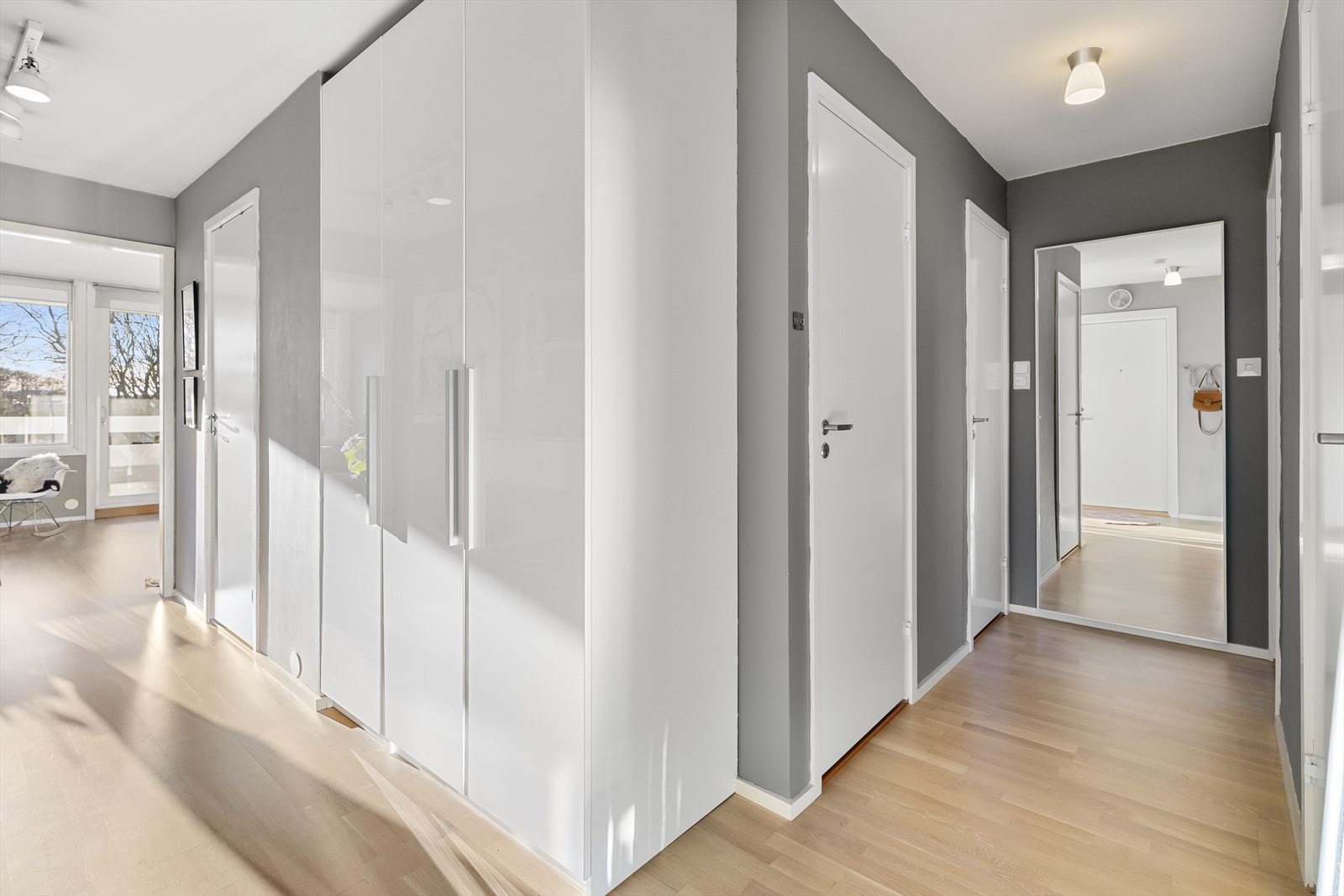 Entré/gang med garderobeskap Galleribilde