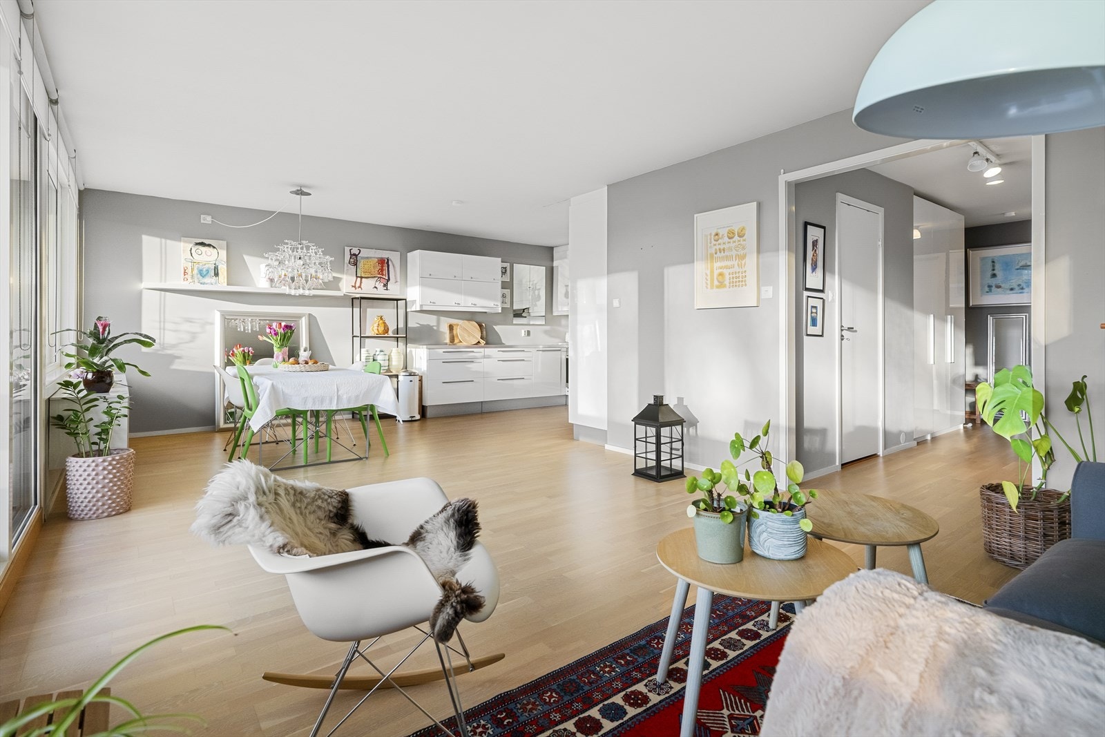 Lys stue Galleribilde