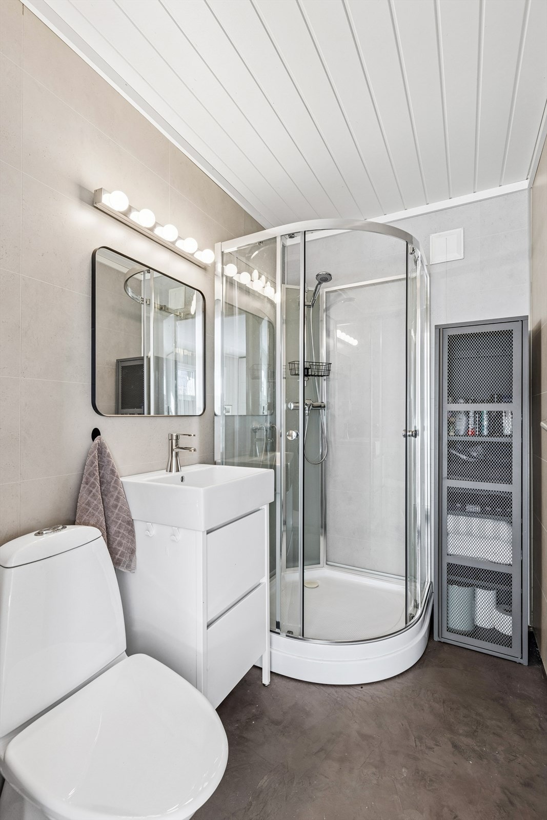 Baderom i u-etasjen Galleribilde