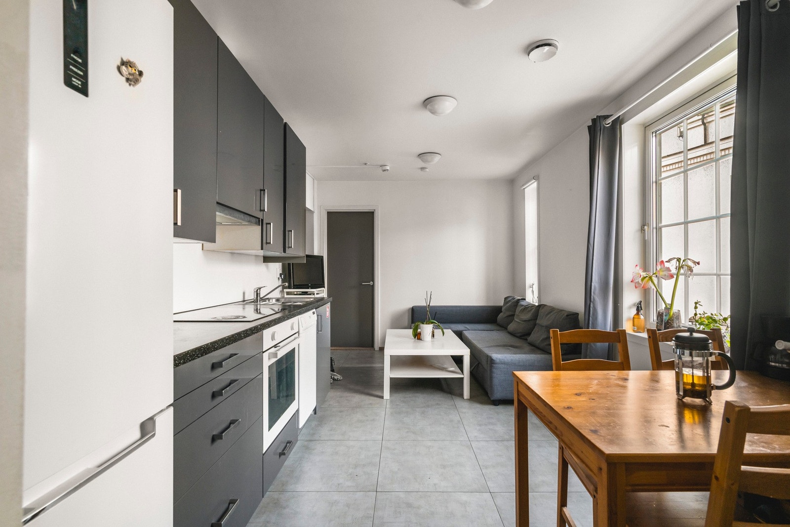 Leiligheten har normalt god utleiestandard og store deler av leiligheten ble oppgradert i 2013/2014 Galleribilde