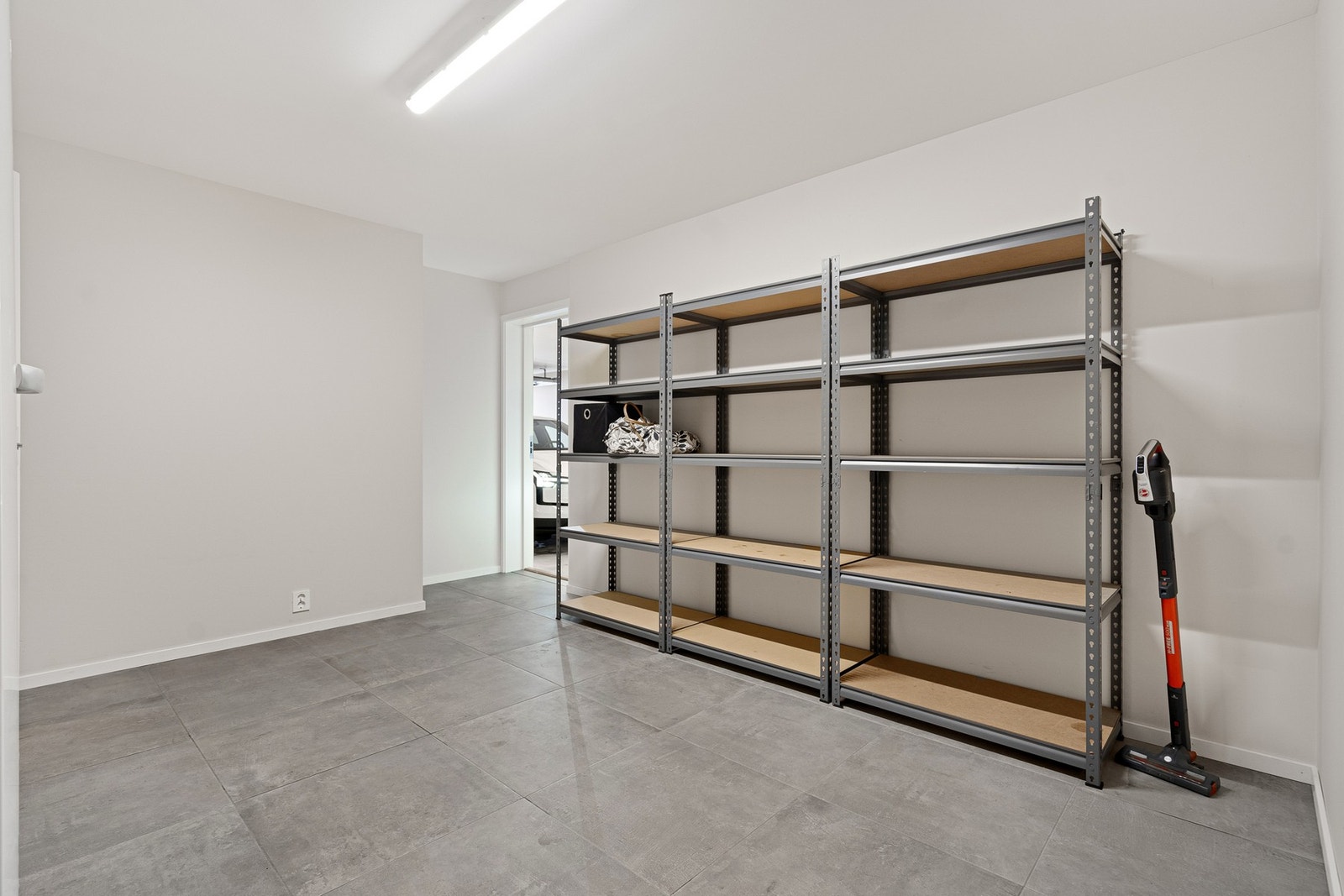 Stor innvendig bod med god plass til det man måtte ønske Galleribilde