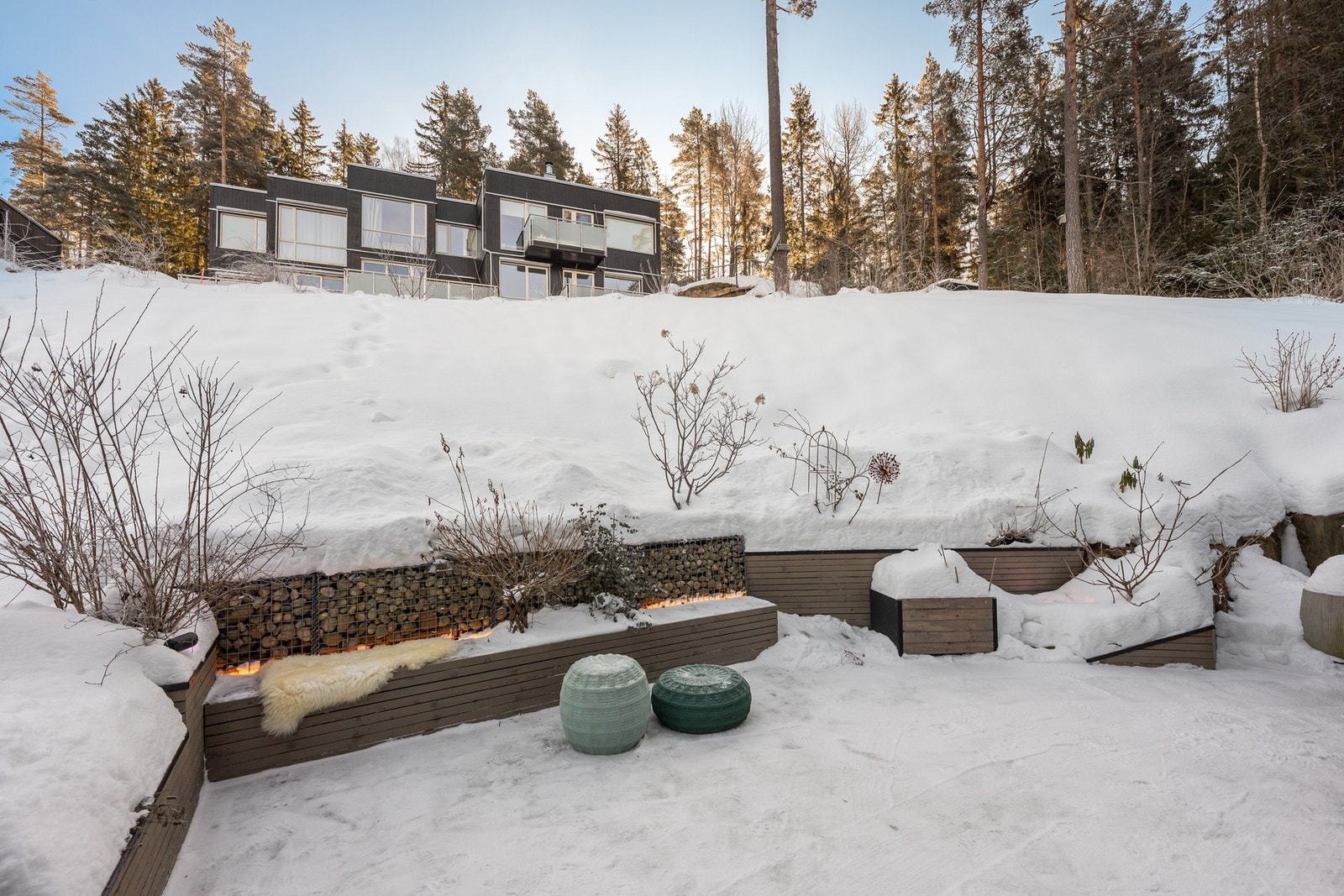 På sommerstid blir dette et frodig og grønt område med morgensol, en ute-frokost her er ikke å utelukke. Galleribilde