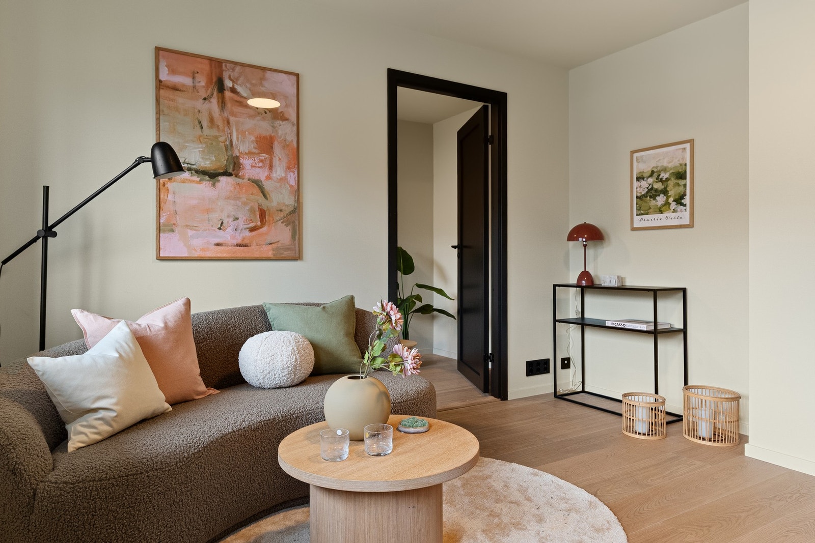 Leiligheten har balansert ventilasjon med varmegjenvinning for et sunt inneklima. Galleribilde